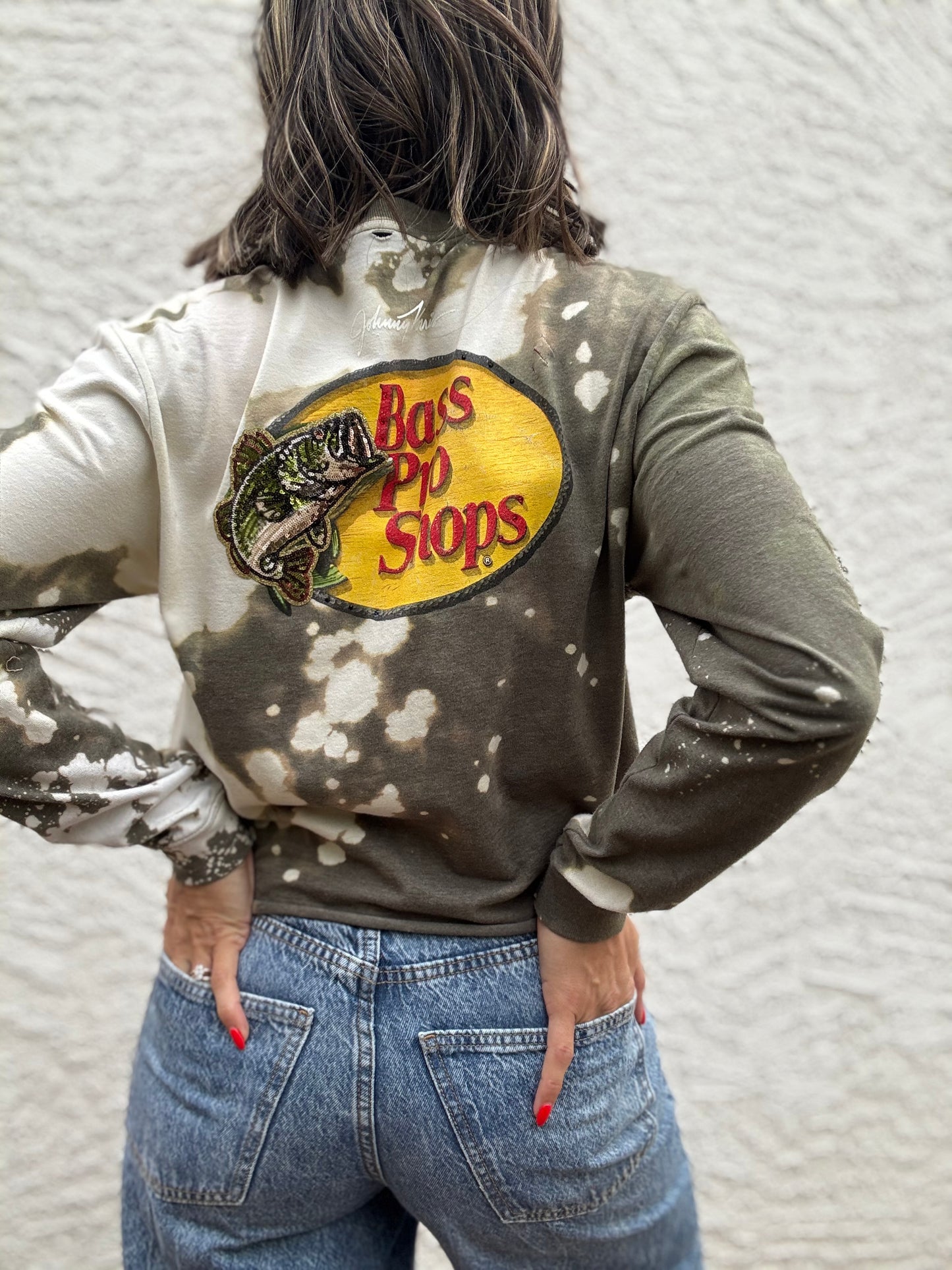 VTS-sequin bass babe + Vixen Tshirt