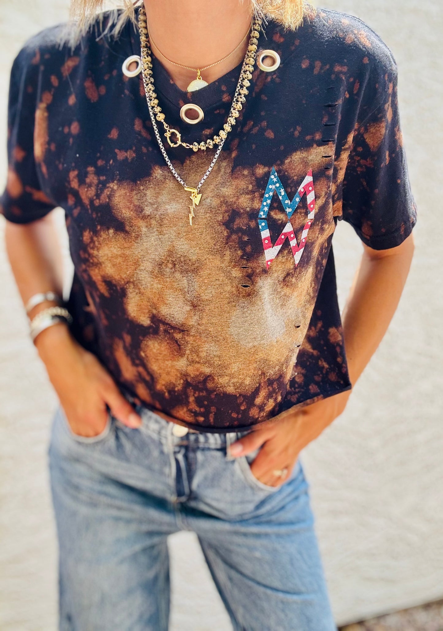 TEE-MW concert dangerous flag - DAD TEE MEDIUM