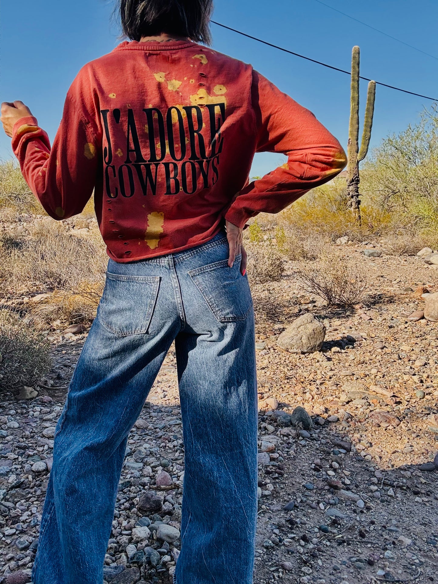 HD- COWBOY- RUST DISTRESSED POCKET SHIRT - MENS MEDIUM CUT TO SLOUCHY LONG SLEEVE