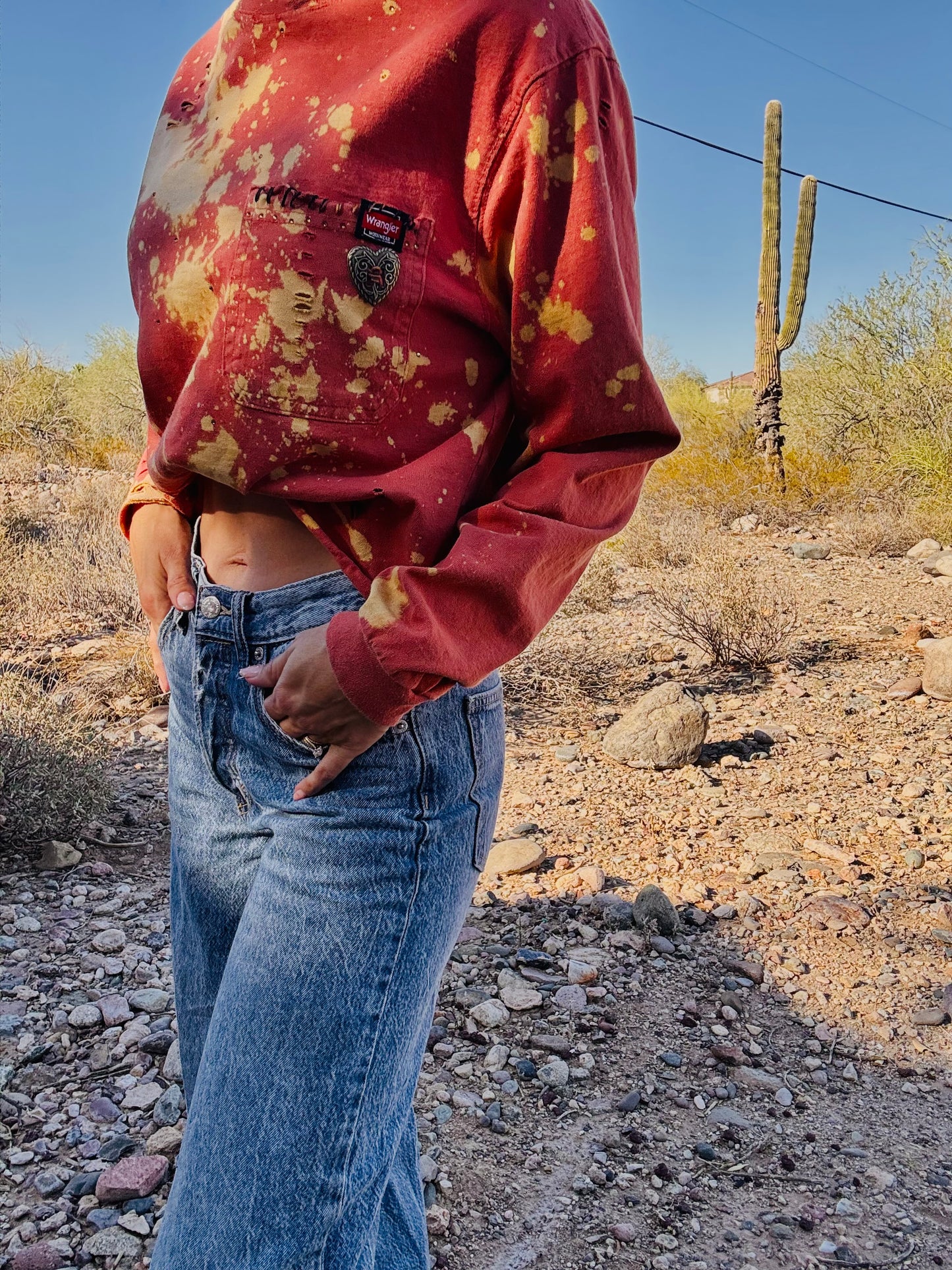 HD- COWBOY- RUST DISTRESSED POCKET SHIRT - MENS MEDIUM CUT TO SLOUCHY LONG SLEEVE