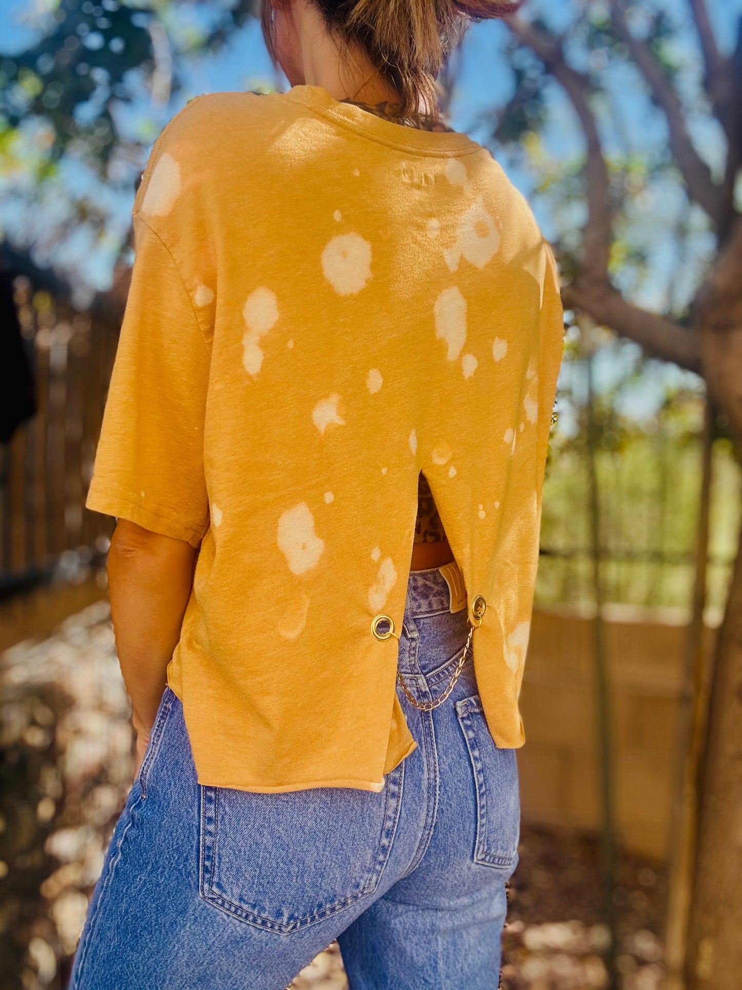 TEE-rhinestones vintage bike yellow  - DAD TEE slit 1/2 back chain work rhinestones collar LARGE cropped it’s more medium
