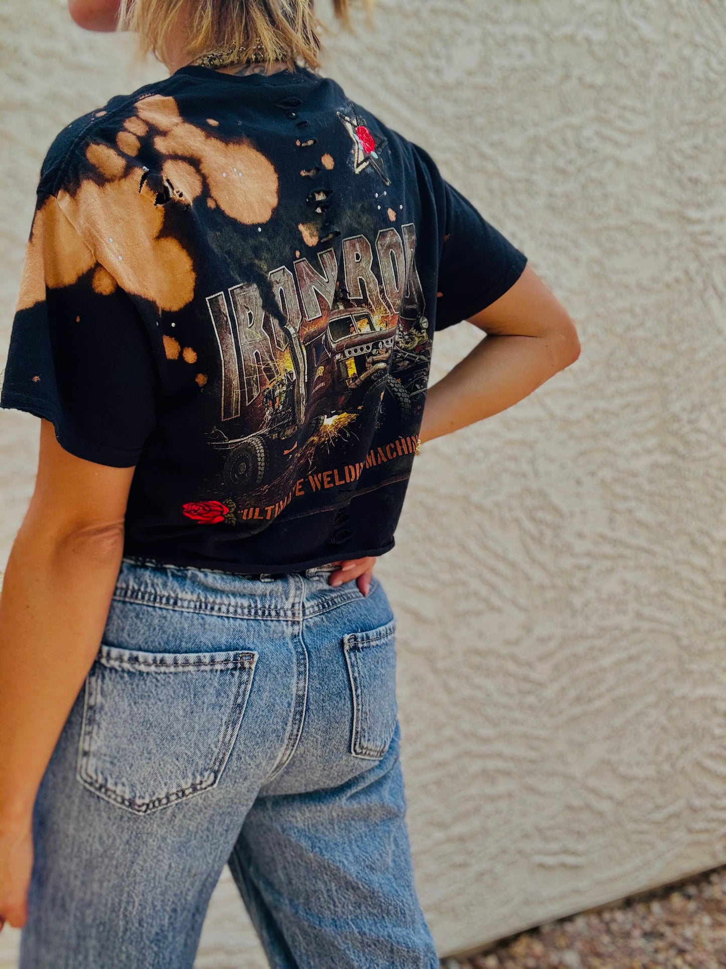 TEE-Iron rod baddie - DAD TEE SMALL