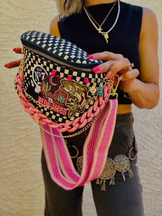 BBBC-neon moon pink bombshell ++ multiple buttons and charms￼+PHOENIX BAG