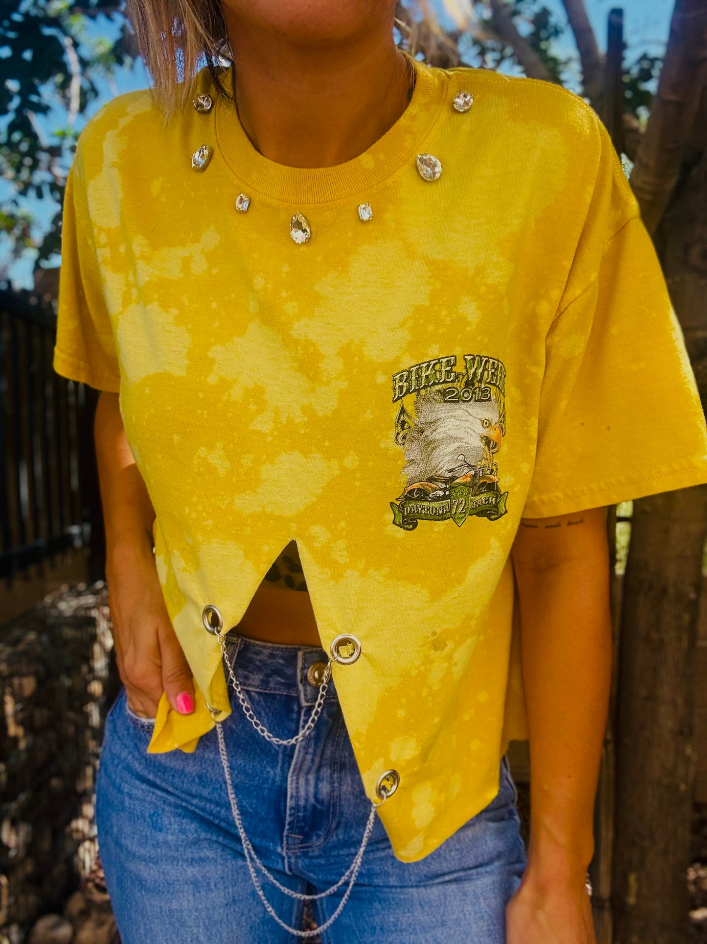 TEE-rhinestones vintage bike yellow eagle - DAD TEE slit 1/2 front chain work rhinestones collar MEDIUM