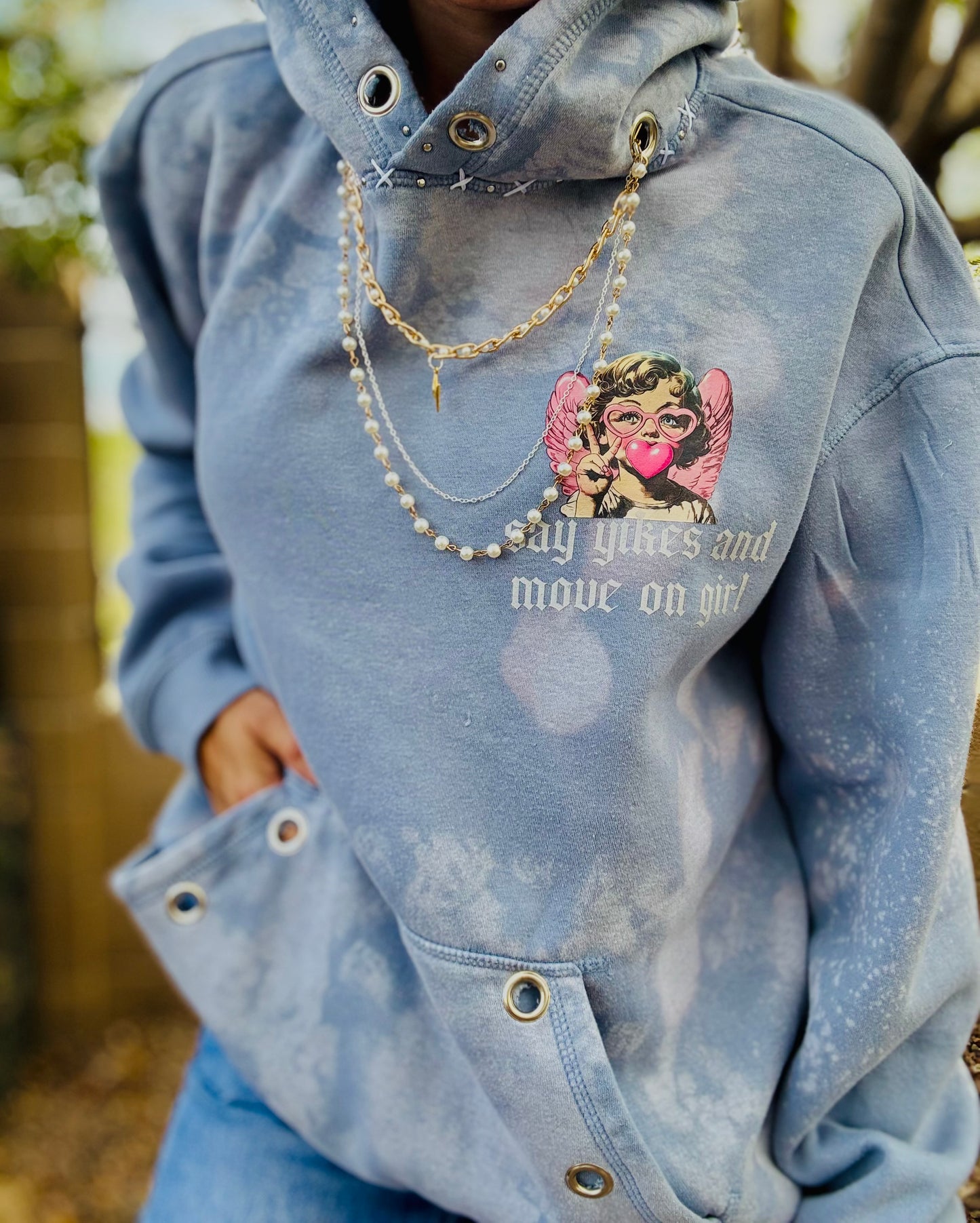 CD- NECKLACE Hoodie say yikes girl and move on - lace vintage wash+ Men’s unisex size MEDIUM    - Cut off bottom band hem