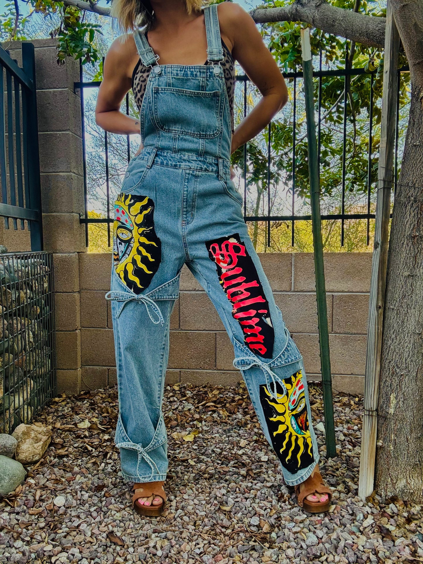 23- retro Sun band babe OVERALLS -Cyder brand (new tags on) tagged XXS by the brand but the run BIG- fits more like a small they are still very baggy on me and I wear size 2-4 jean pants