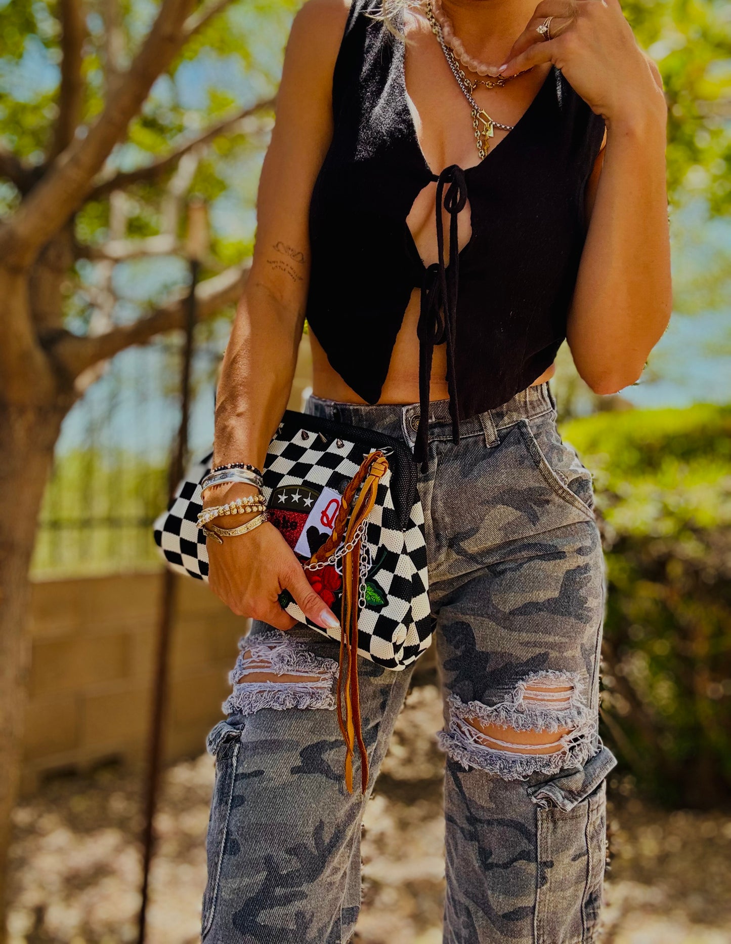 AA-take it easy queen  black and white checkered +** LIZZIE KISS CLUTCH￼**