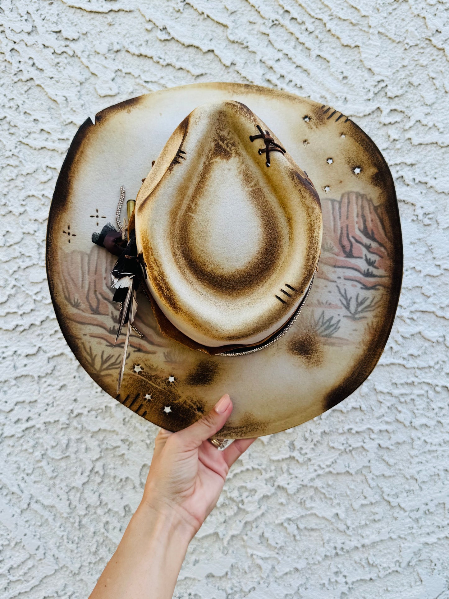 NU-scenic Az + Dyed Ivory Traditional Gambler cut
