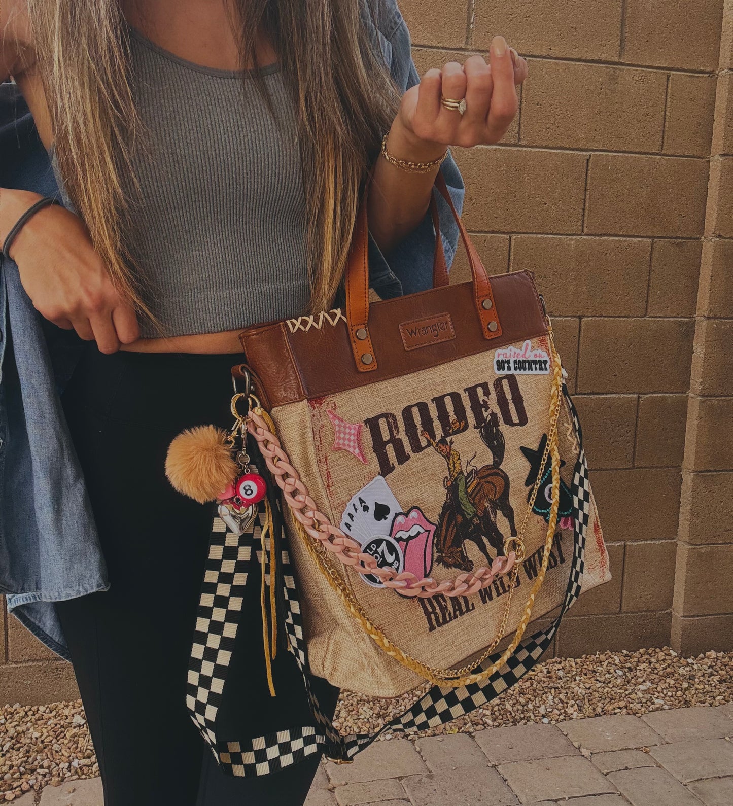 OO-Wrangler Rodeo Babe checkered pink - Repurposed Wrangler Crossbody
