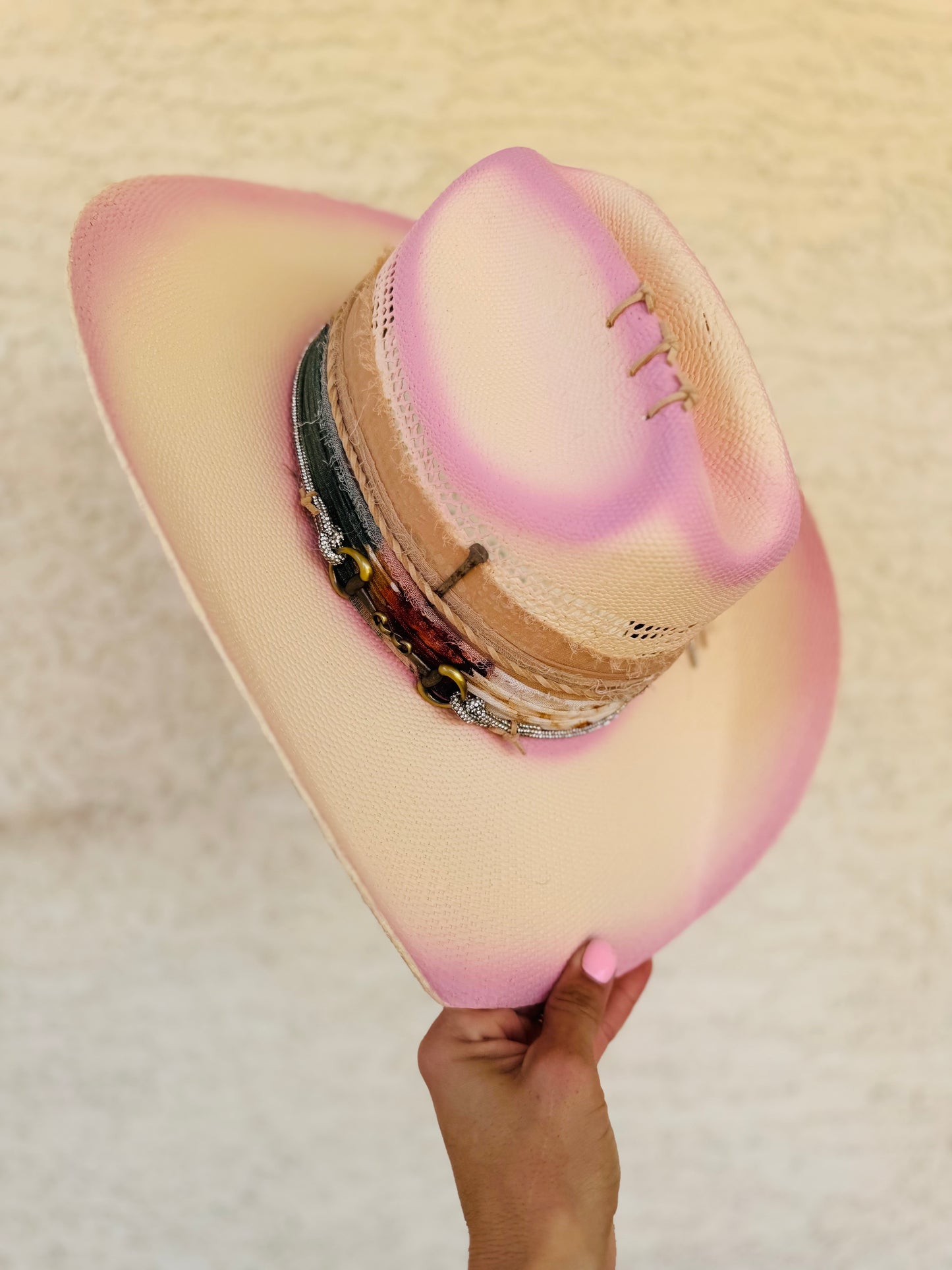 CB- DUSTY PINK BRIM- CLASSIC STRAW COWGIRL