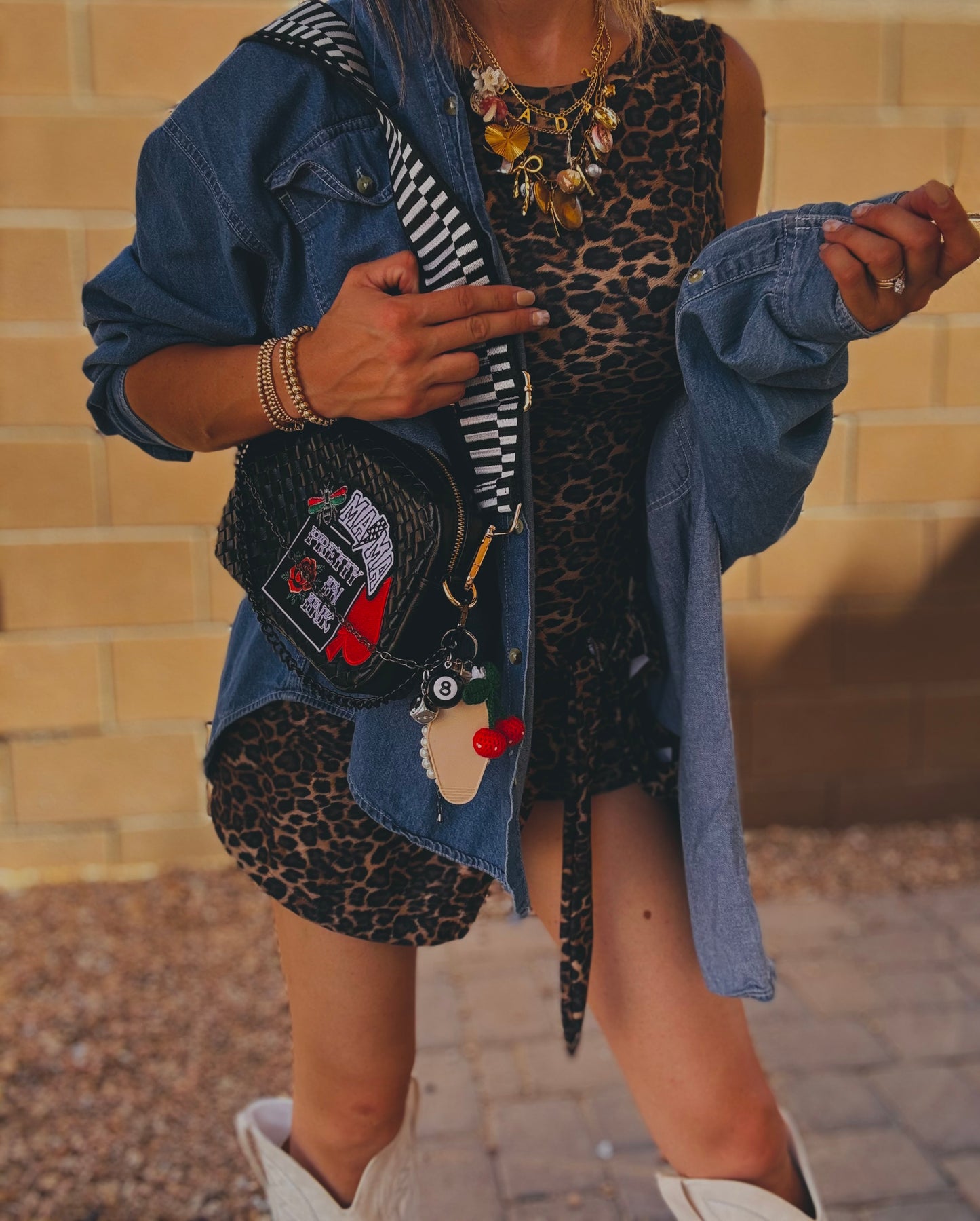 LF-PRETTY IN INK MAMA-black OG *Page Bag*