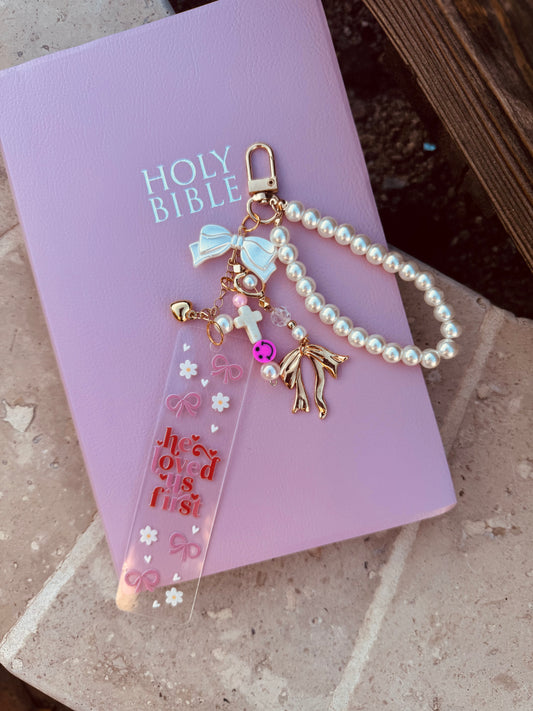 BBC-BIBLE VERSE +hand beaded+ he loved us first 1