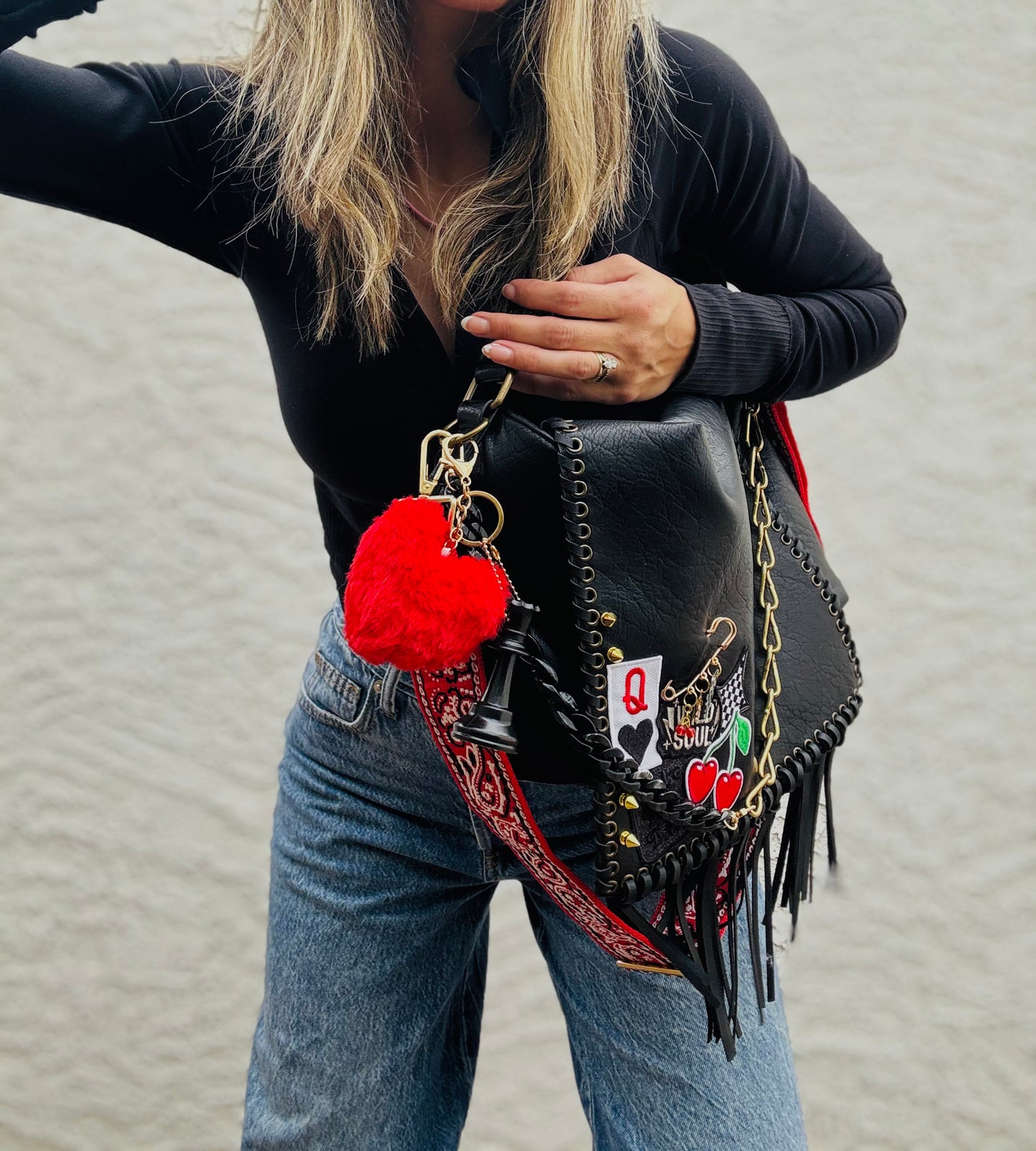 AM- all hail, the queen TAKE IT EASY BLACK ￼- crossbody strap included** The Jerome**