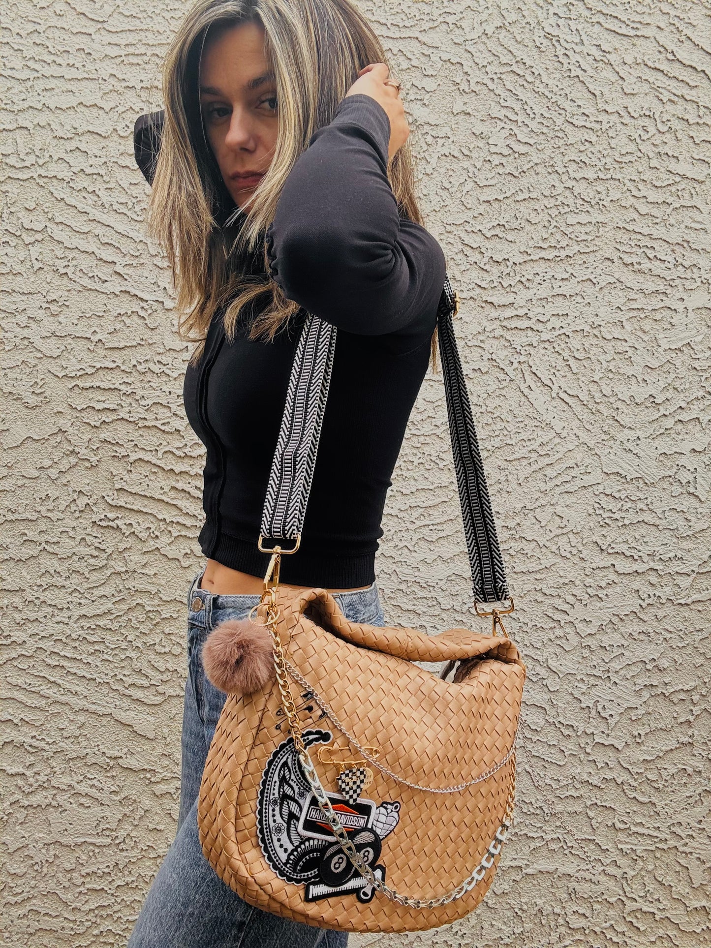 AM-edgy & Badd girl vibes *CHANDLER BAG** Taupe