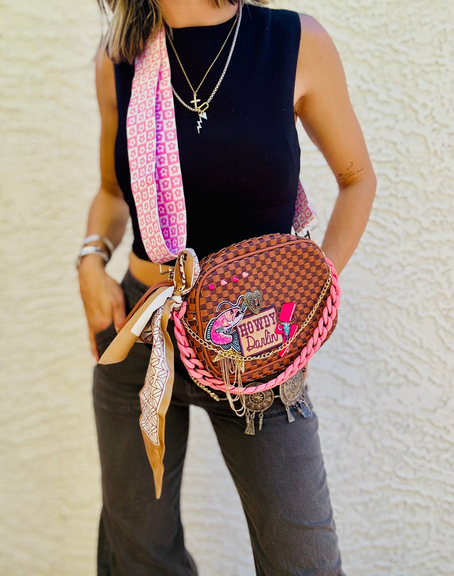BBBC-HOWDY DARLIN SEWN CONCHO -CHECKERED BROWN OG *Page Bag*