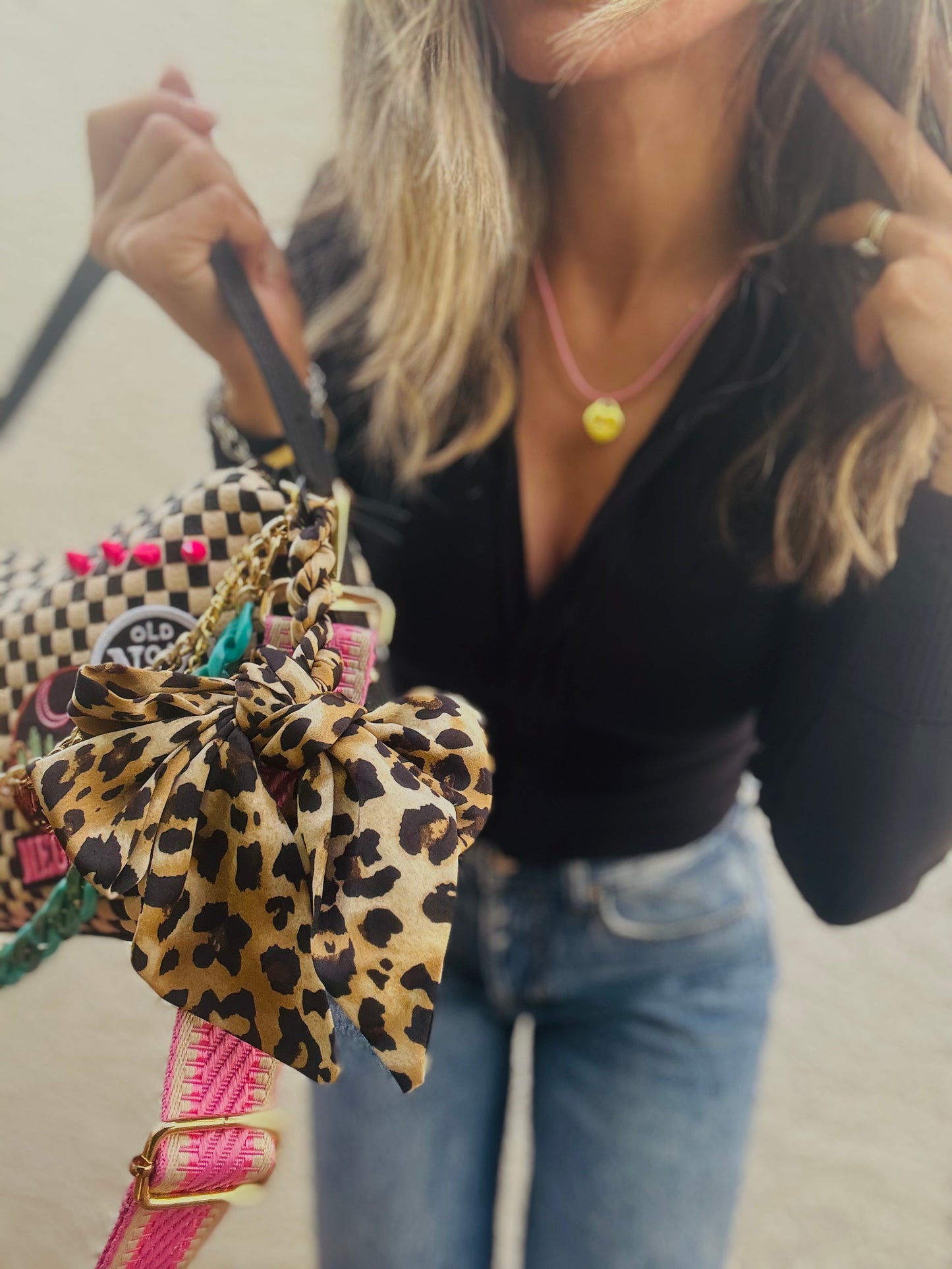 AM-cheetah neon moon +** GILBERT ** multi straps