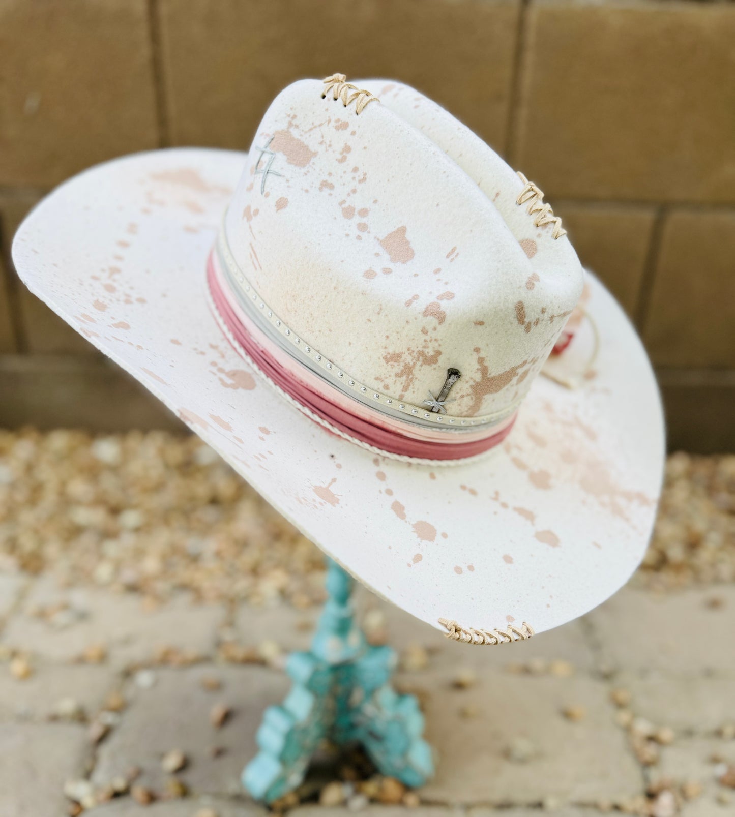 1-CM CO Lovely Pink Cow Cowgirl Brim