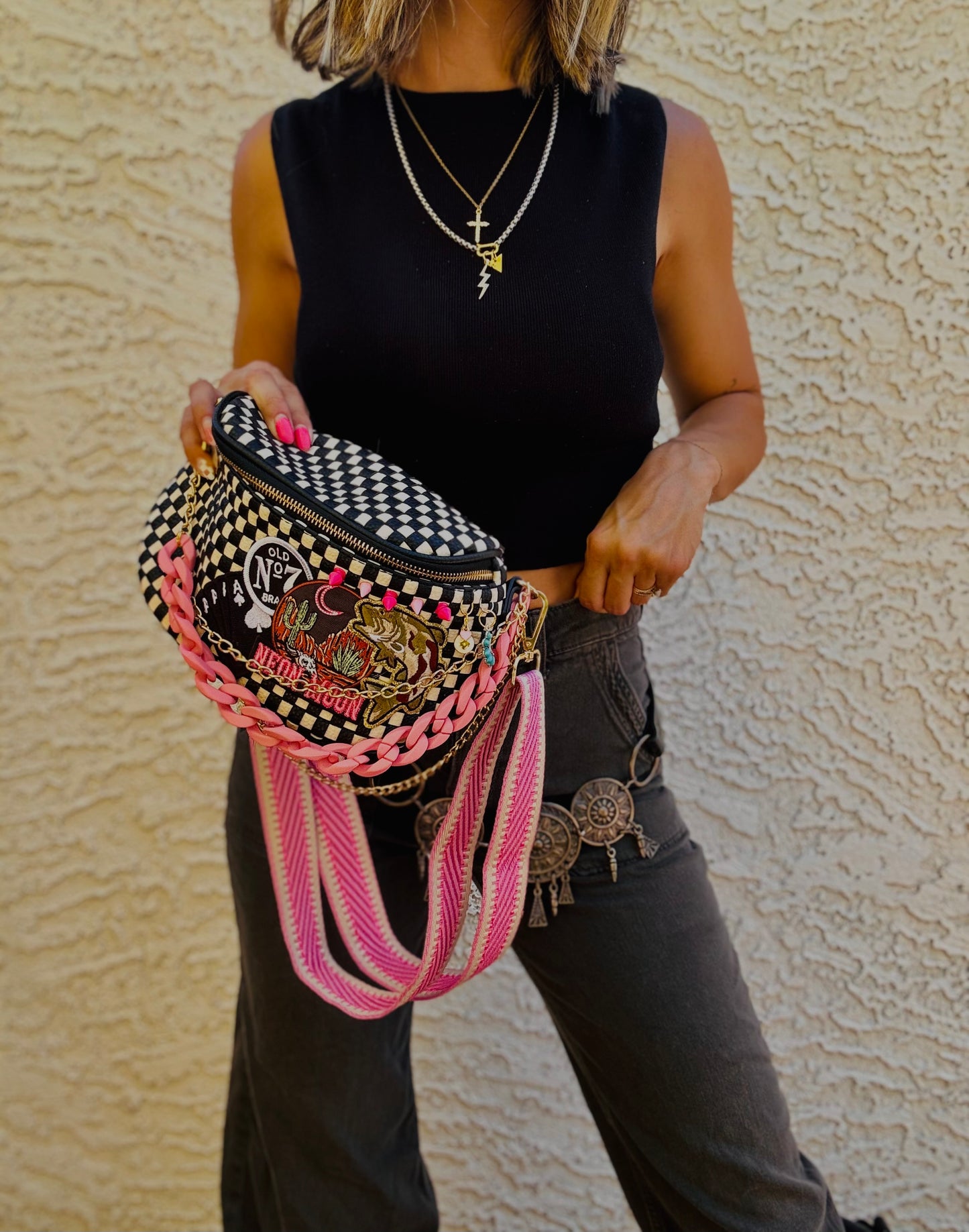 BBBC-neon moon pink bombshell ++ multiple buttons and charms￼+PHOENIX BAG