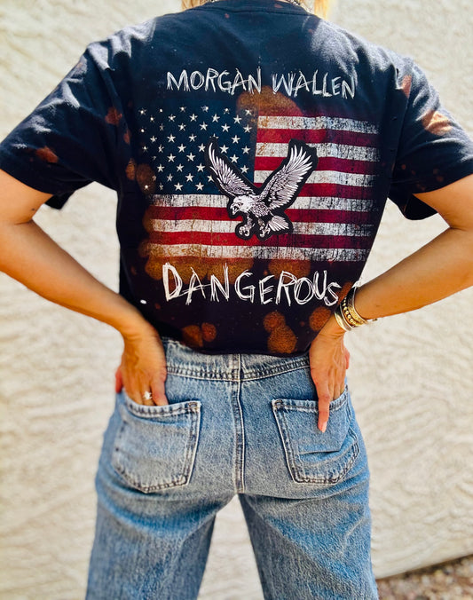TEE-MW concert dangerous flag - DAD TEE MEDIUM