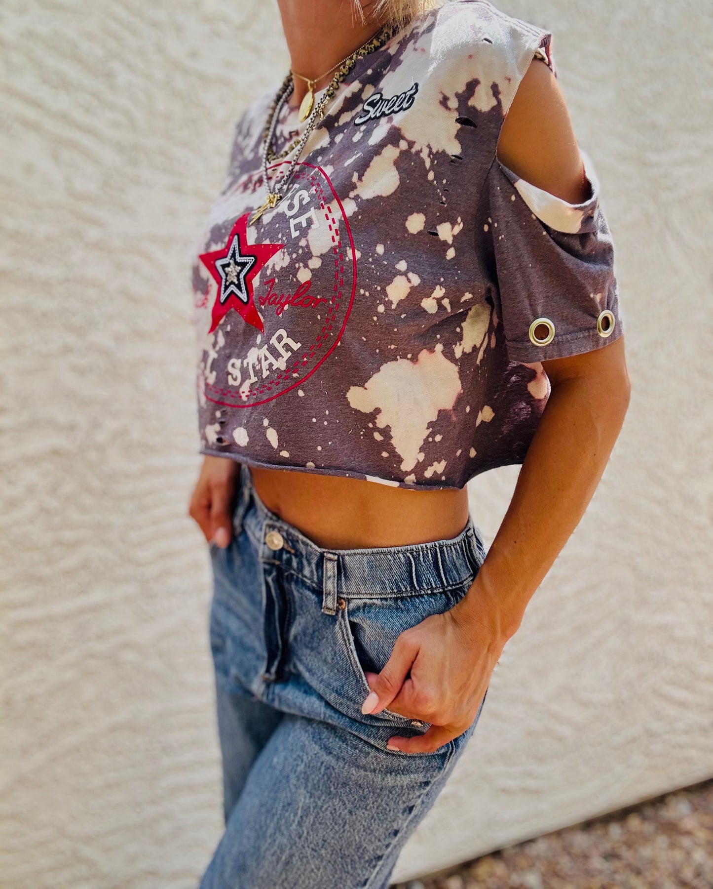 TEE-grungy skater babe - DAD TEE SMALL
