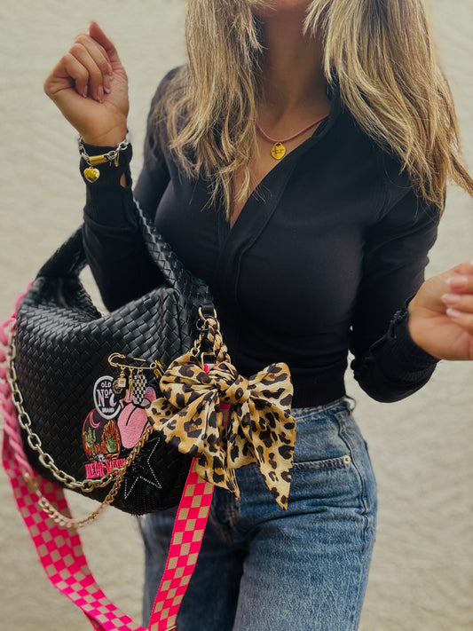 AM-Neon Moon bombshell *CHANDLER BAG** black