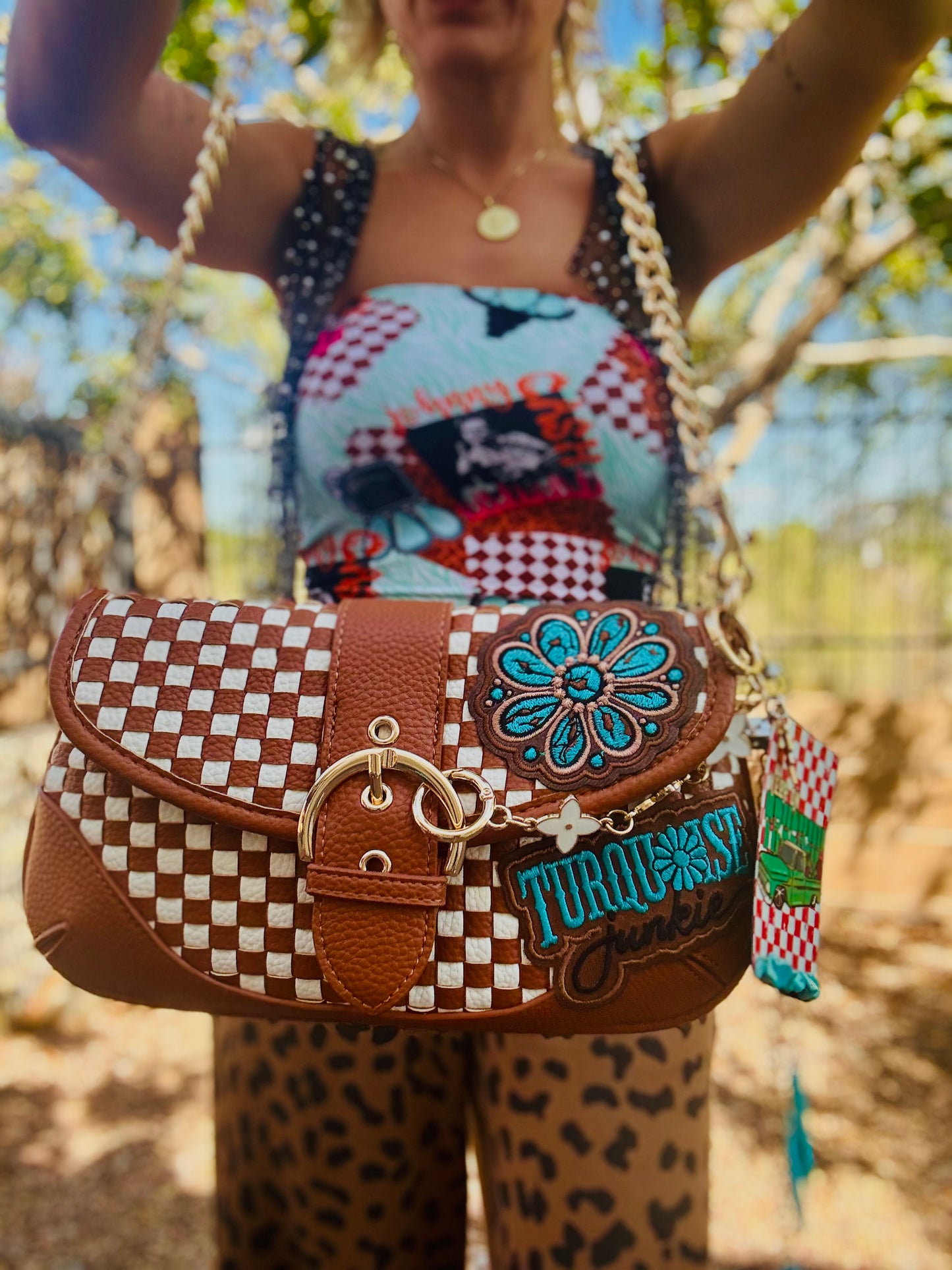 CD- turquoise junkie +2-1 ** The Peoria** 3 STRAPS INLUDED - can be worn 4 ways