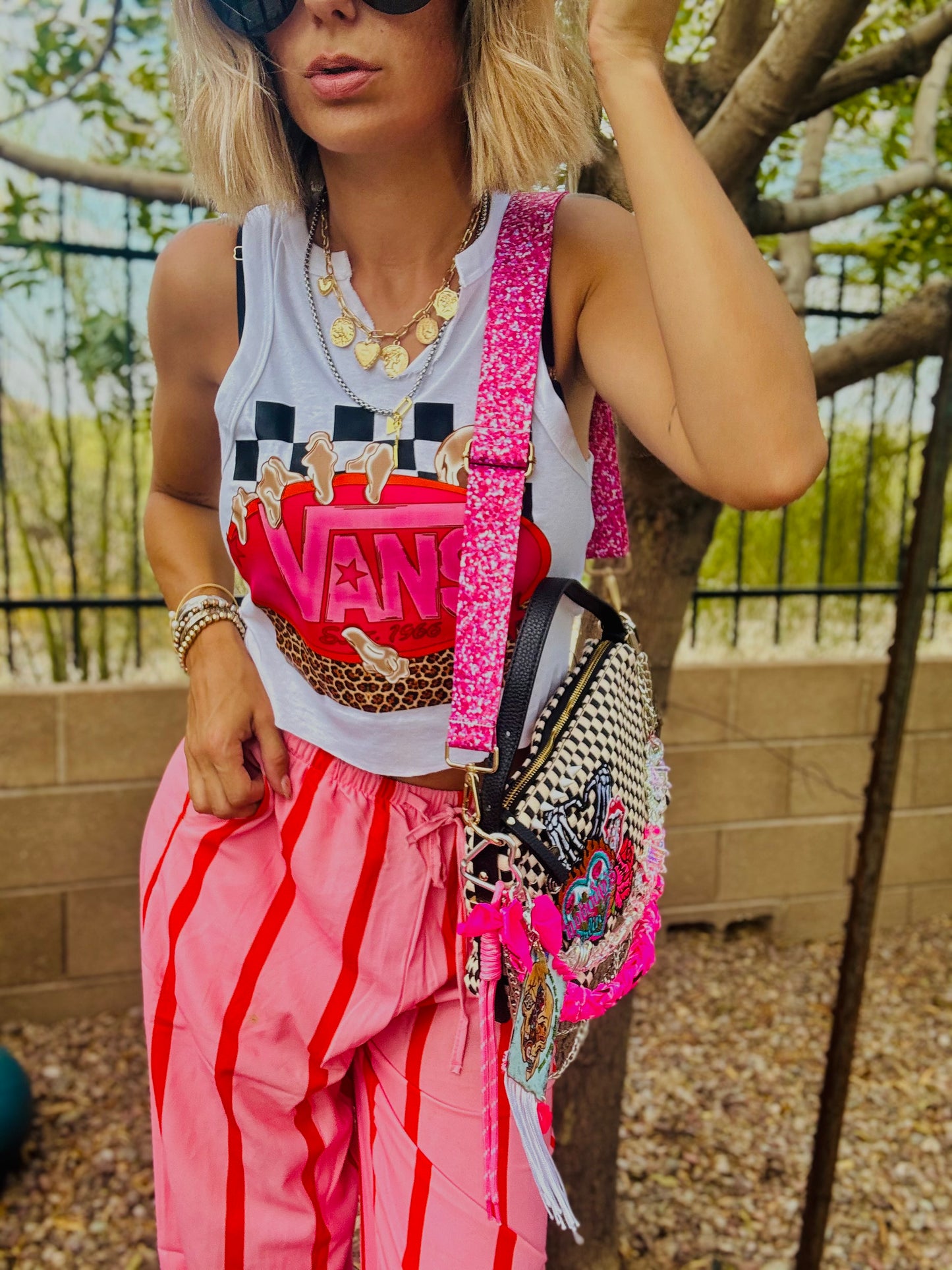 CO- pink baby nobody’s darling+** GILBERT **3 STRAPS INCLUDED