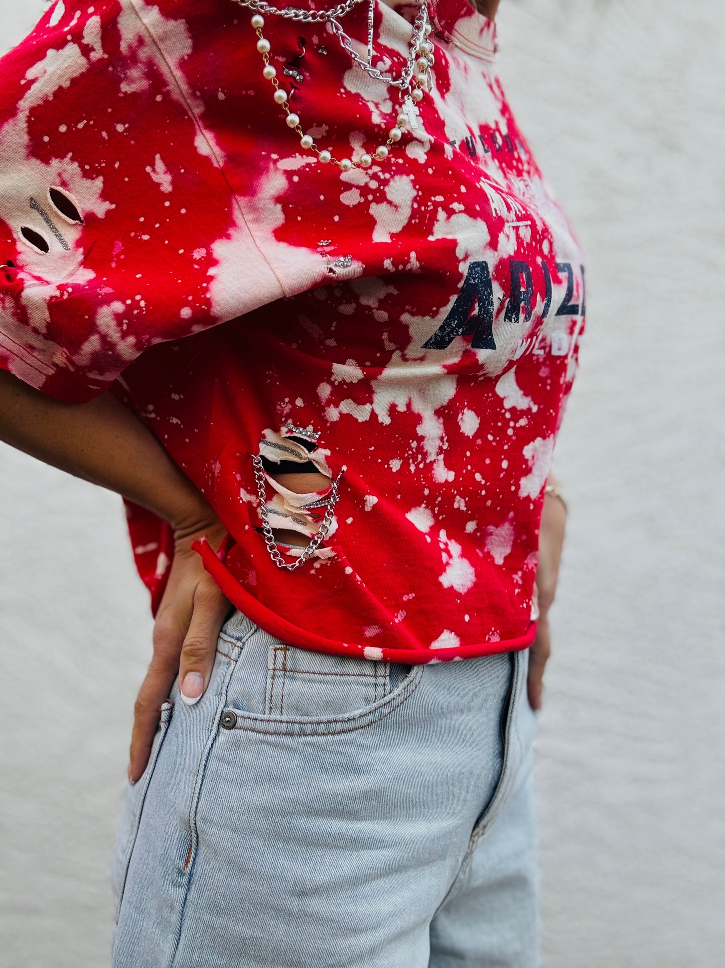 VTS- bombshell kitty Vixen Tshirt