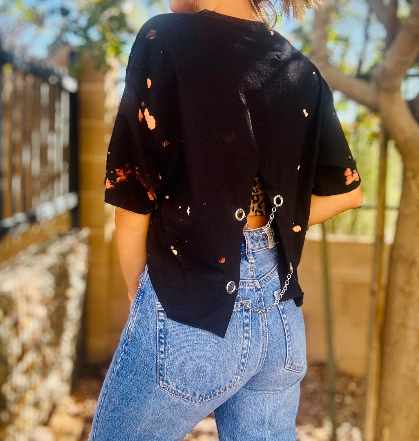 TEE-rhinestones dale - DAD TEE slit 1/2 back chain work rhinestones collar LARGE cropped