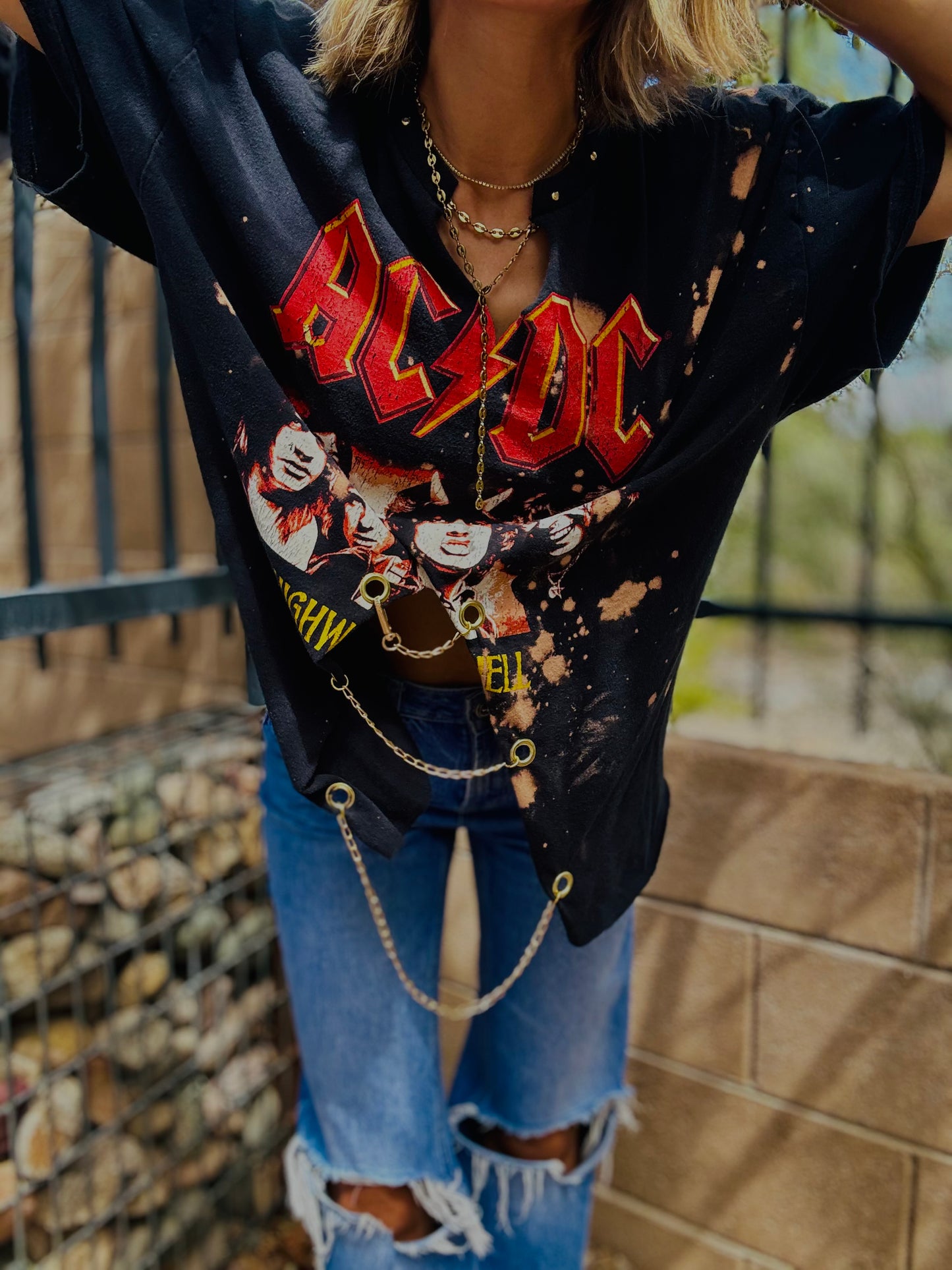 TEE-red band badddiiieee+DAD TEE XL SPLIT FRONT CHAINS