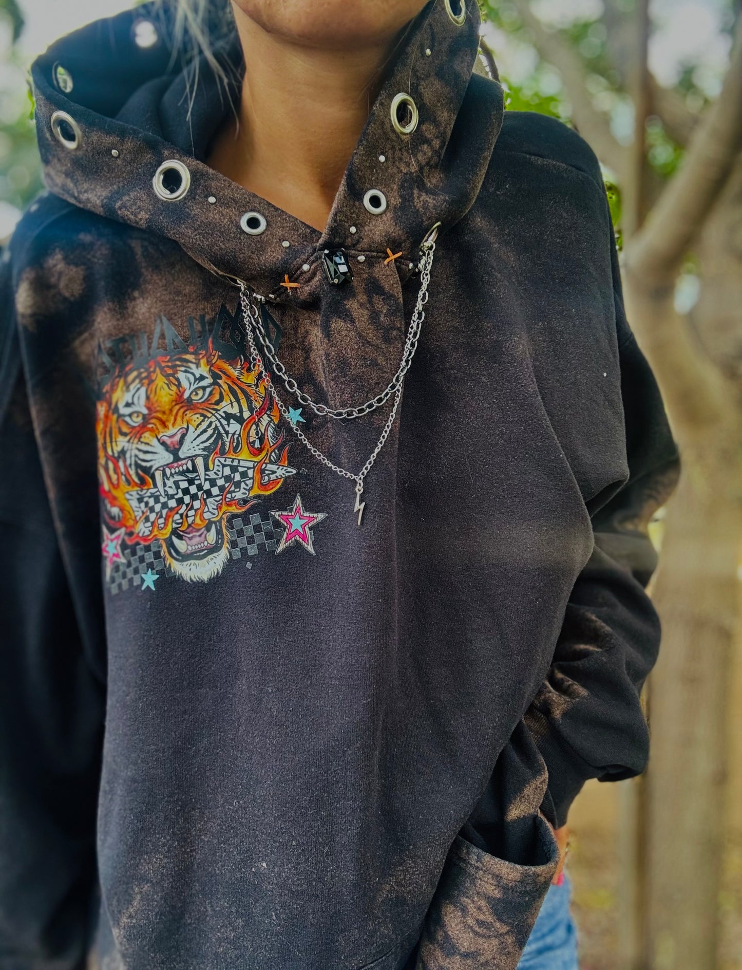 CD- NECKLACE Hoodie 5 +Men’s unisex size 2XL - Cut off bottom band hem