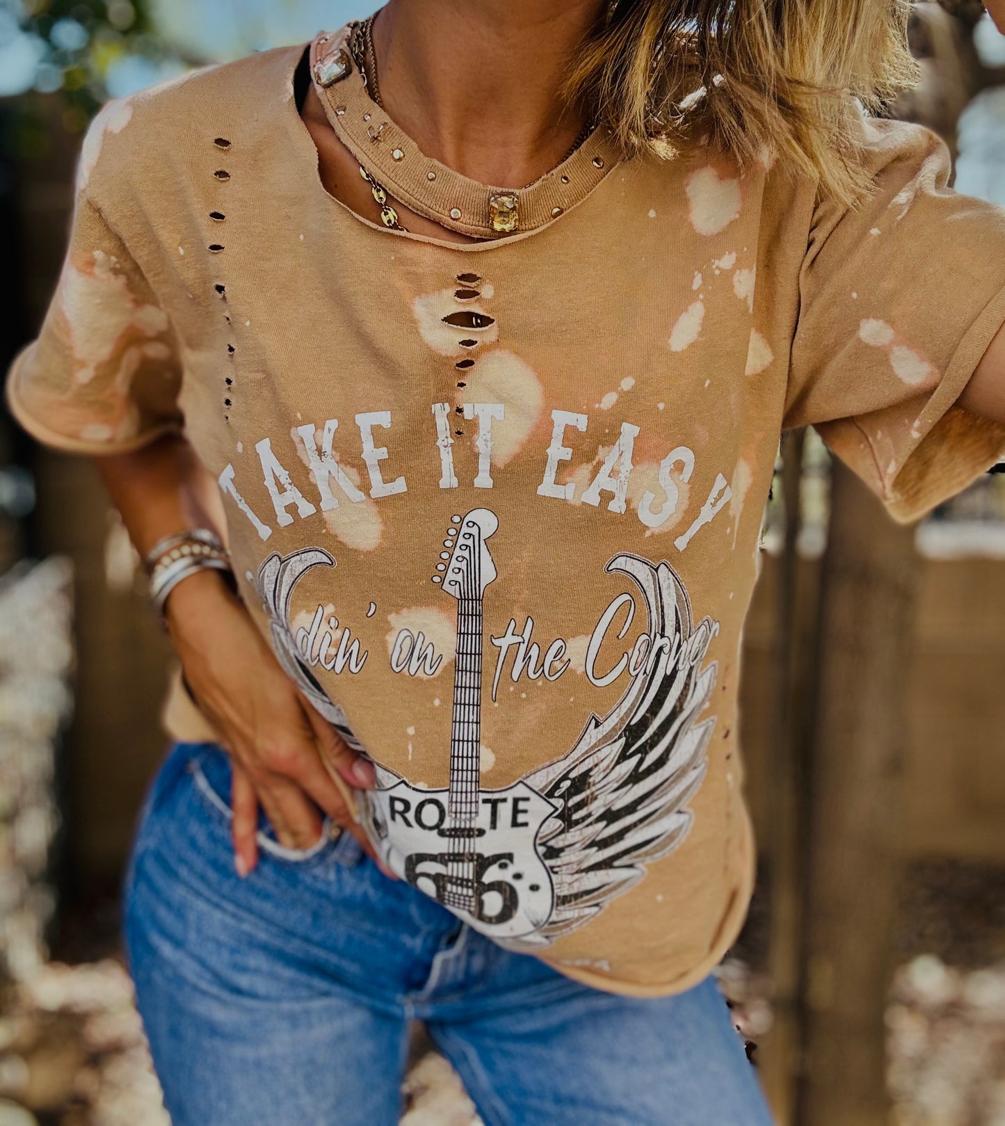 TEE-take it easy  BEADED COLLAR VINTAGE GREY +DAD TEE small  cropped