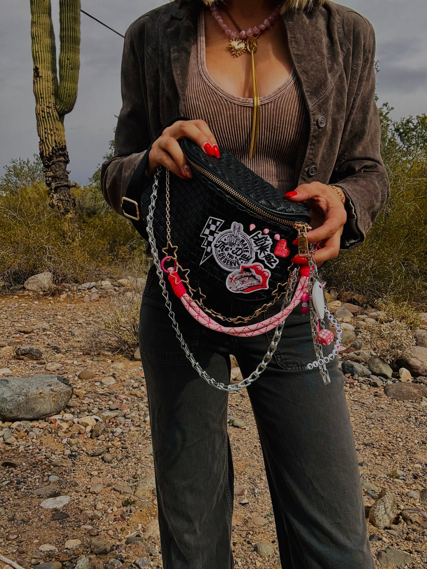 XO- day you deserve band baddie premium +PHOENIX BAG