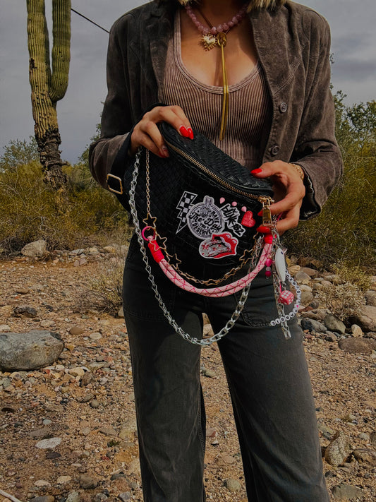 XO- day you deserve band baddie premium +PHOENIX BAG