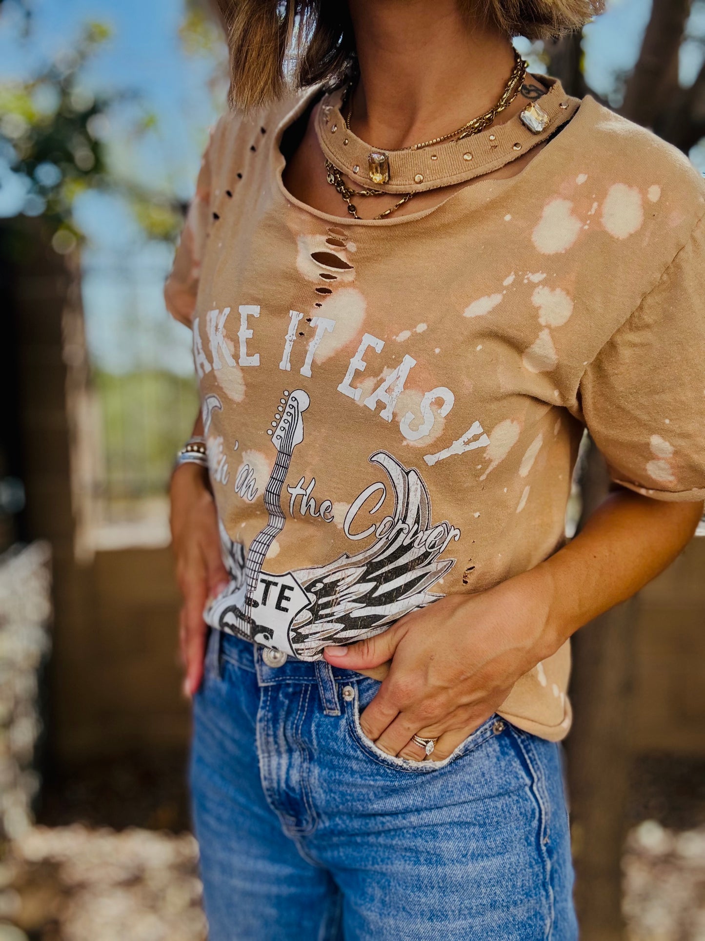 TEE-take it easy  BEADED COLLAR VINTAGE GREY +DAD TEE small  cropped