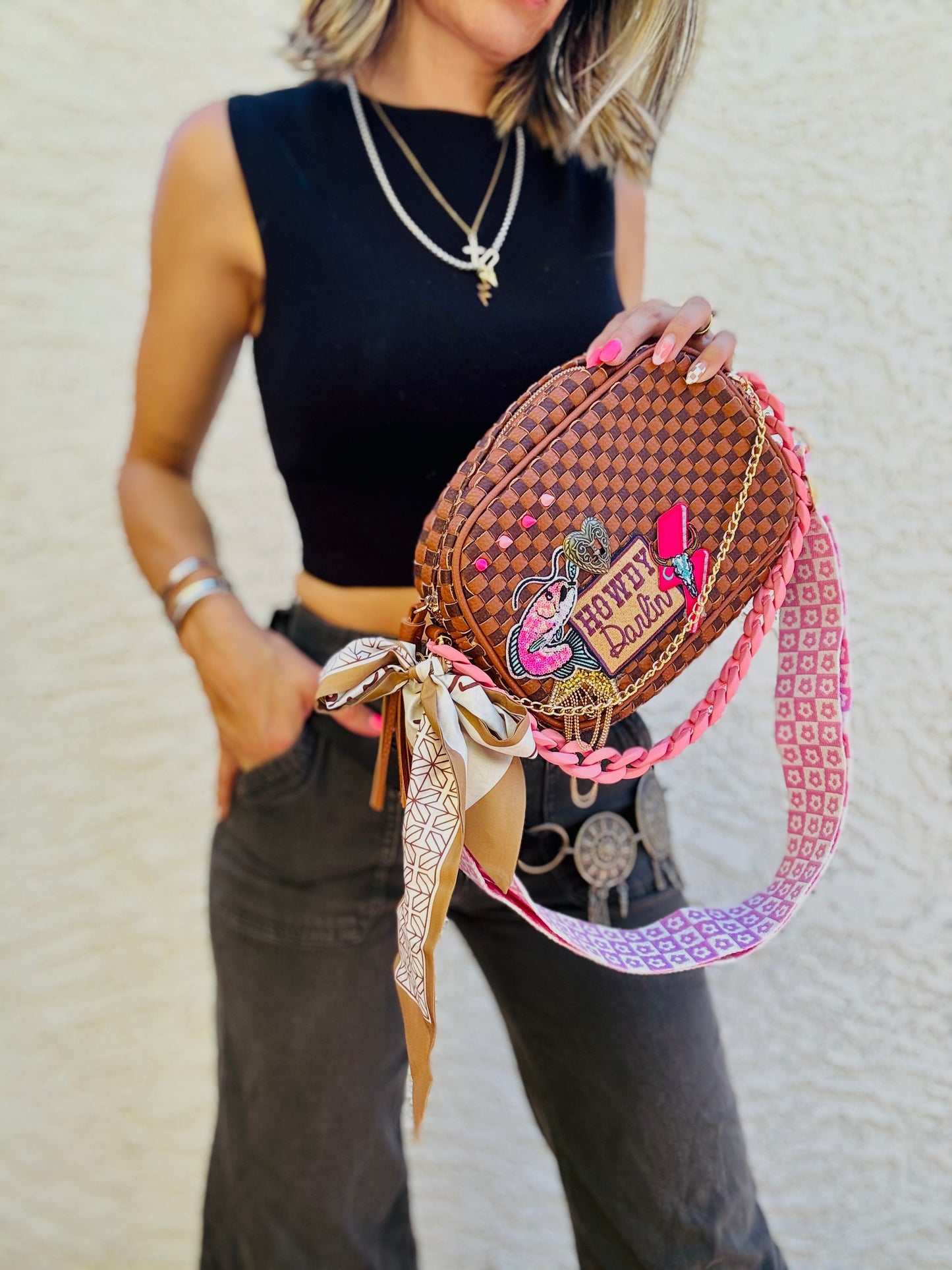 BBBC-HOWDY DARLIN SEWN CONCHO -CHECKERED BROWN OG *Page Bag*