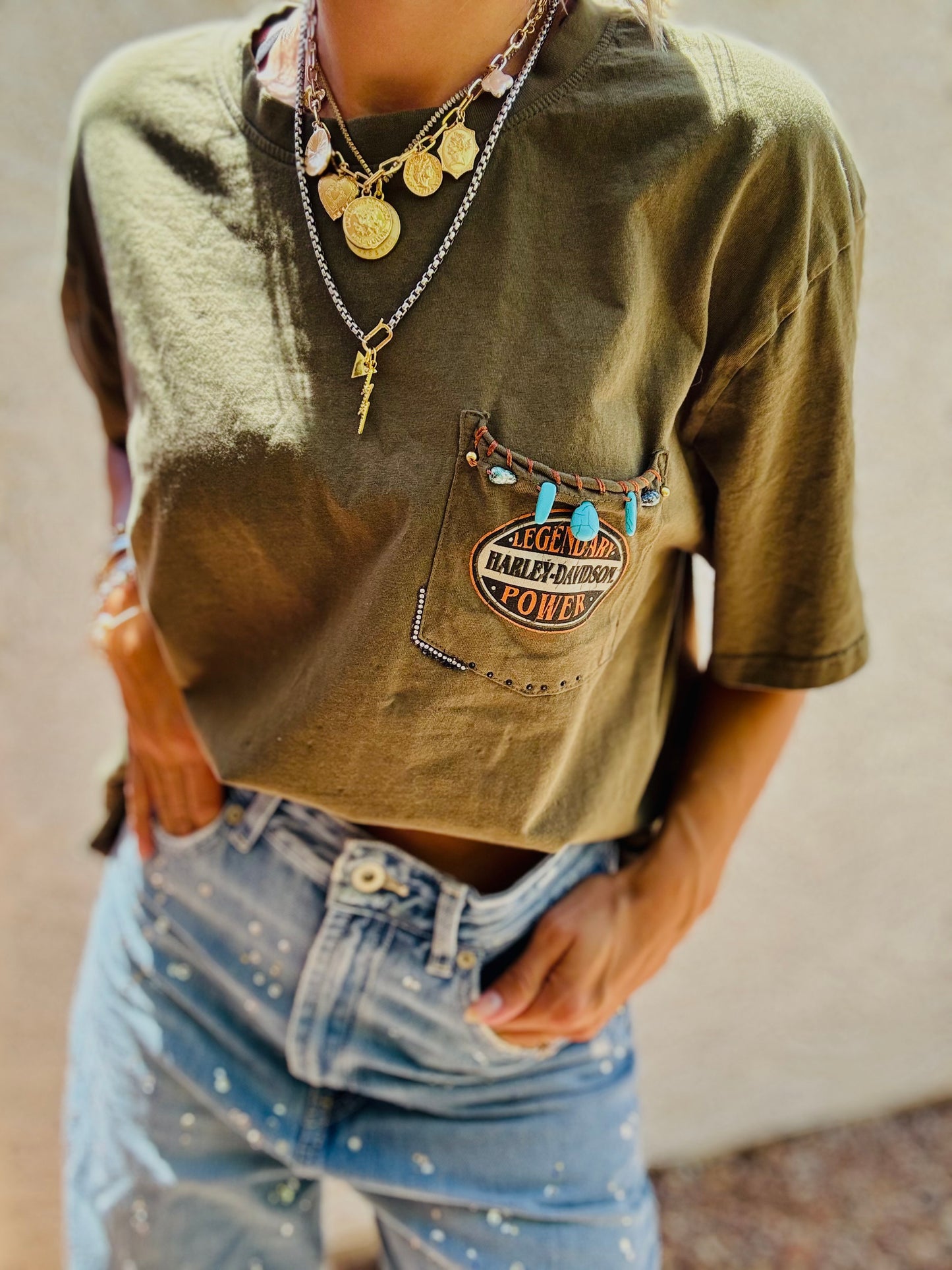 TEE- besded pocket rowdy green POCKET SHIRT - MENS 2XL CUT fits more like a L/XL
