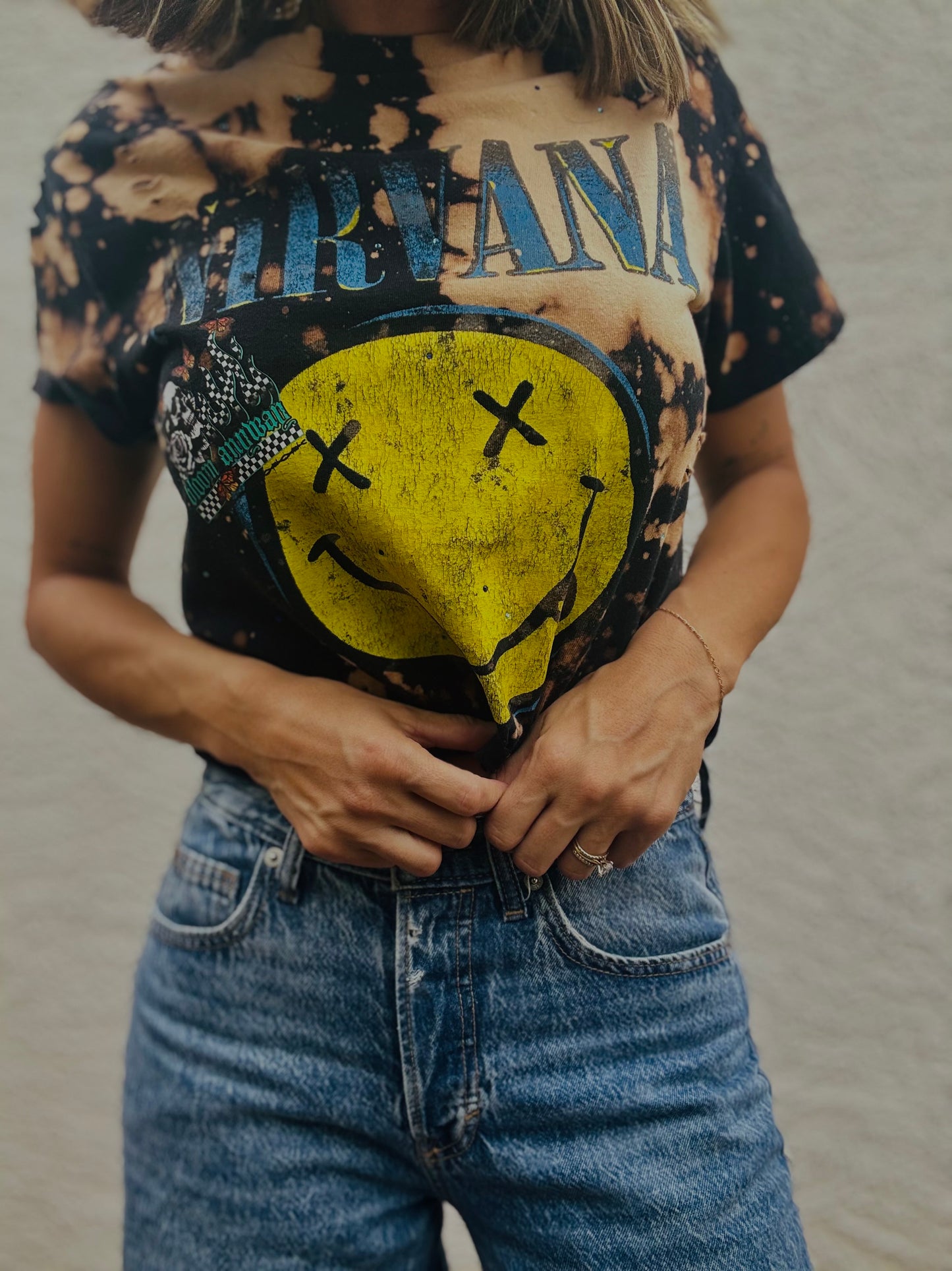 DT-band smiley +bloom anyway + Dad Tshirt SMALL