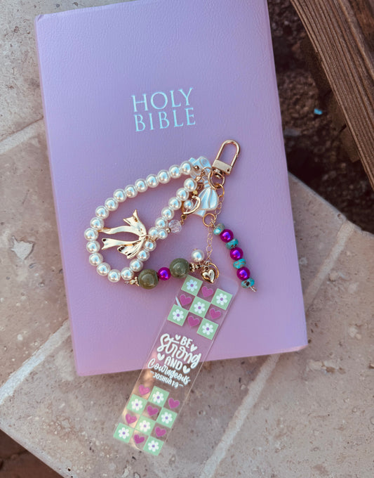 BBC-BIBLE VERSE +hand beaded+ be strong and courageous 2