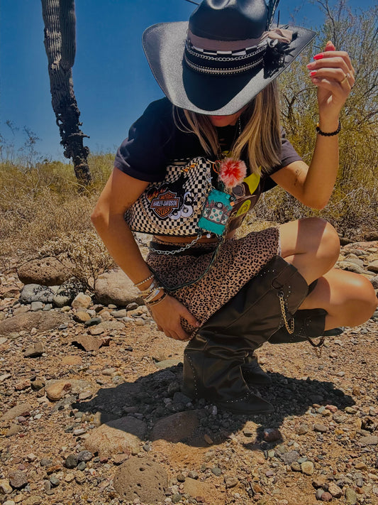 CO- TURQUOISE BADDIE+** GILBERT **3 STRAPS INCLUDED