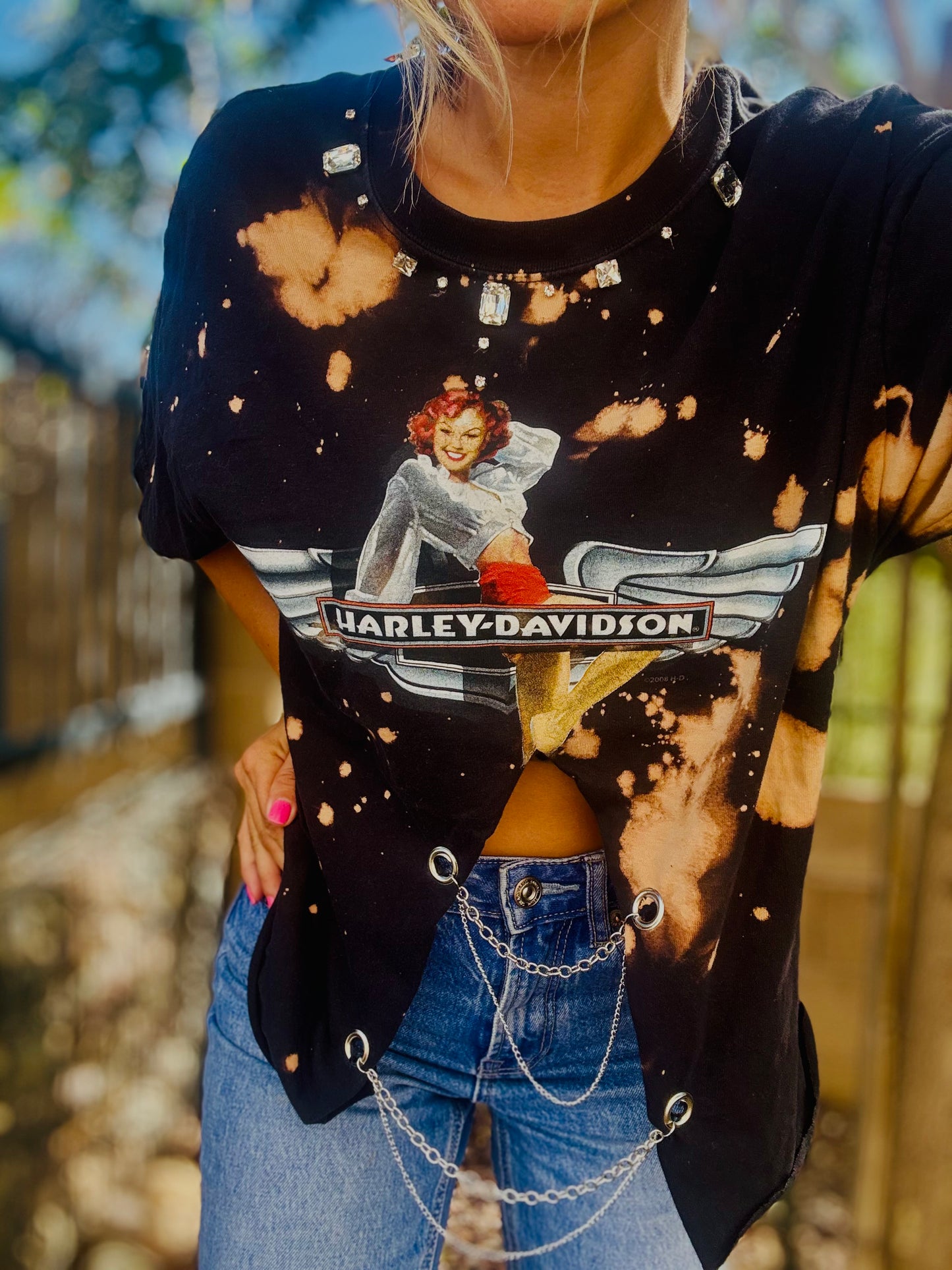 TEE-rhinestones vintage pin up wings bike babe - DAD TEE slit front chain work rhinestones collar LARGE