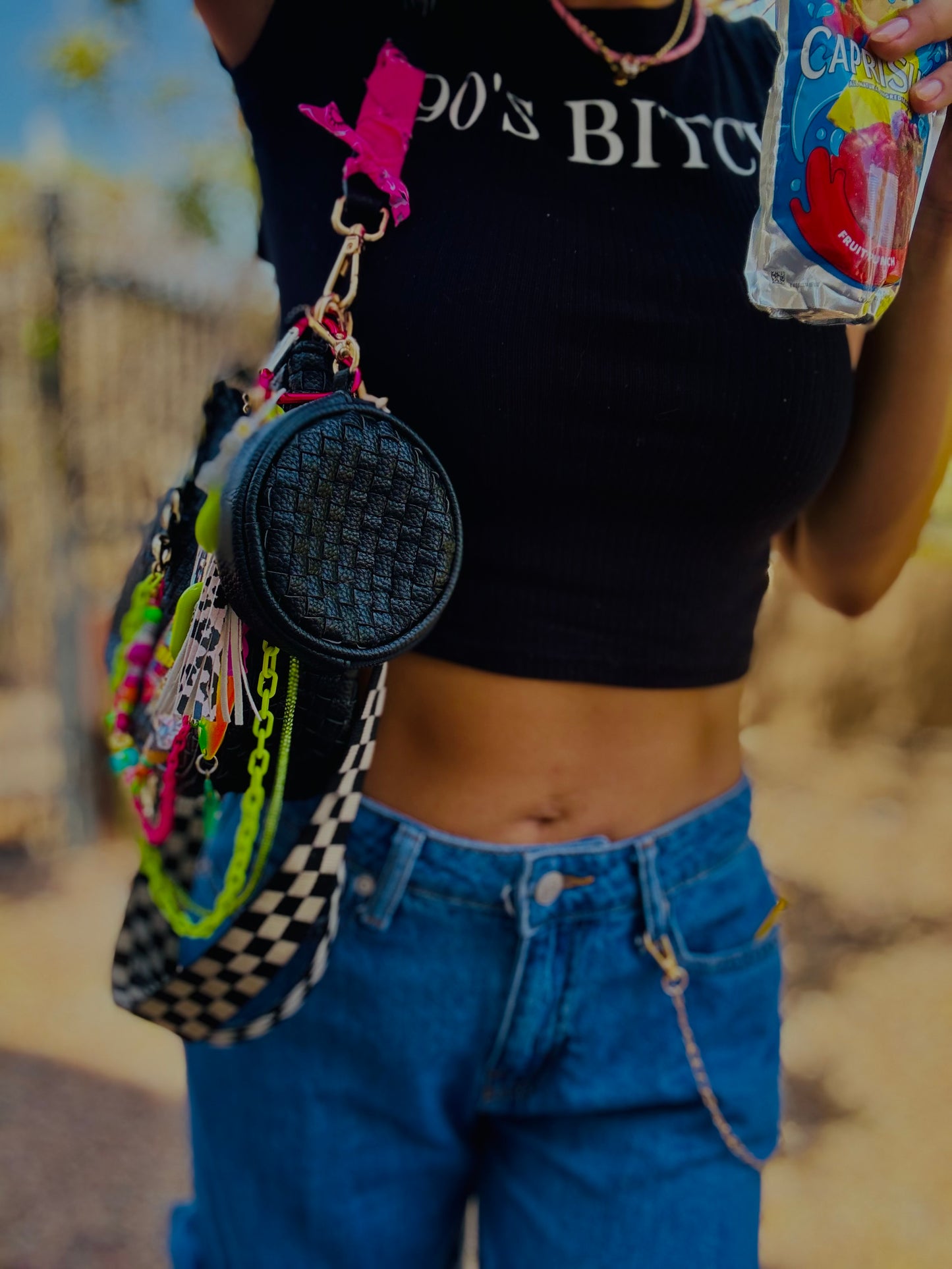 CC-embrace the weird alien babe +** The Havasu  **3 STRAPS INCLUDED