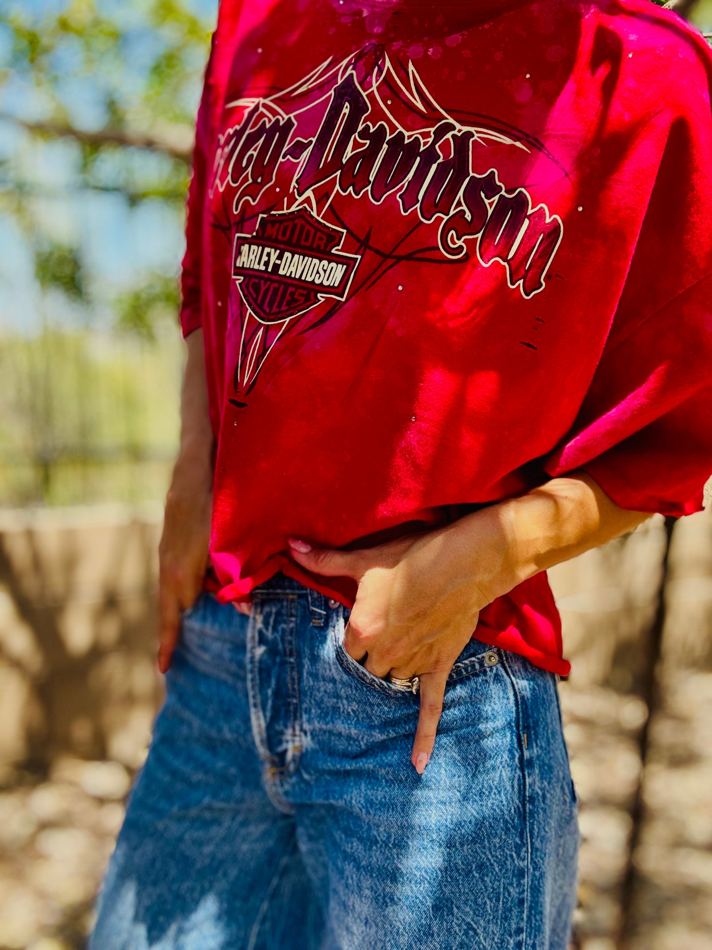 HD-AUTH TAG VINTAGE HD RED THUNDER MOUNTAIN - MENS 2XL ( cut a little smaller fit like XL wide)