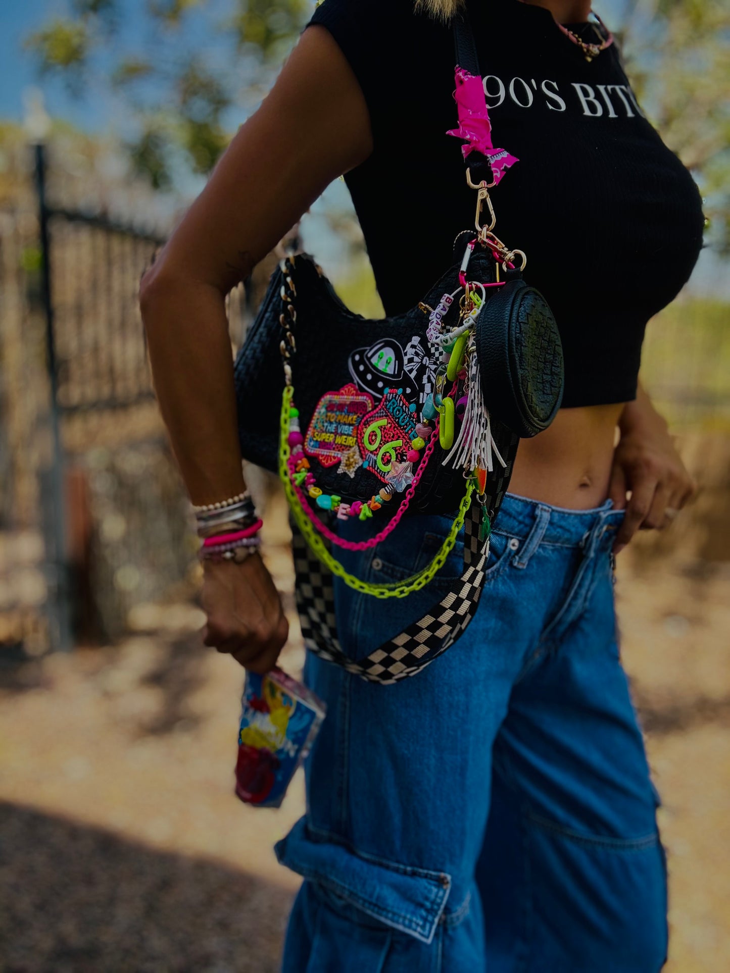 CC-embrace the weird alien babe +** The Havasu  **3 STRAPS INCLUDED