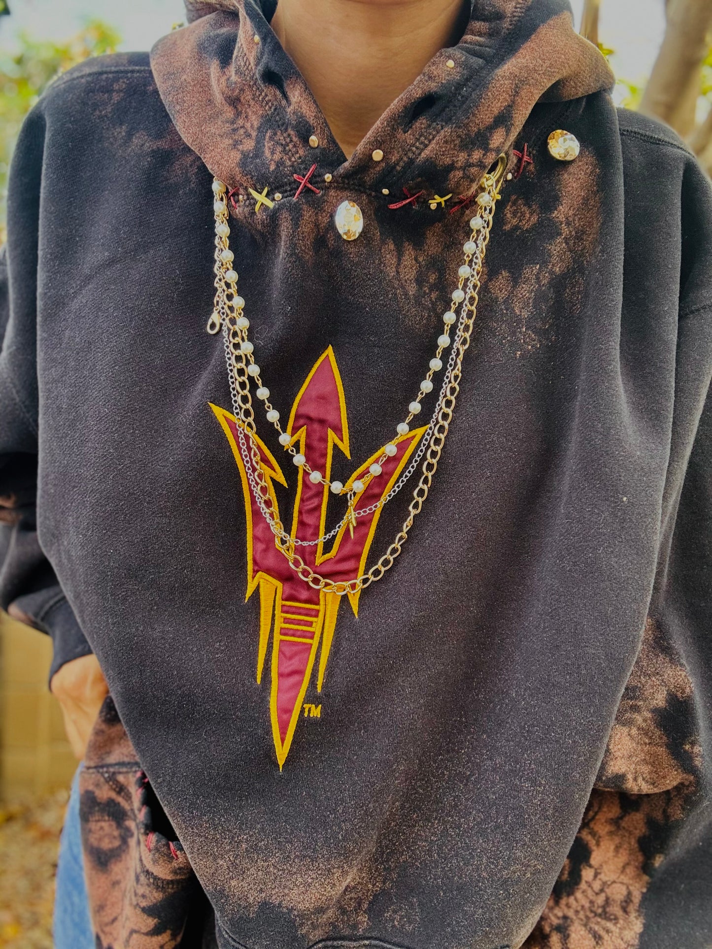 CD- NECKLACE HOODIE MAROON AND GOLD COLLAGE BABE  - lace vintage wash+ Men’s unisex size 2XL- Cut off bottom band hem