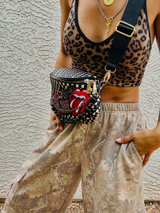AUGBAG-red warning I have no filter handmade beaded chain vibe 4+ PHOENIX BAG black checkered