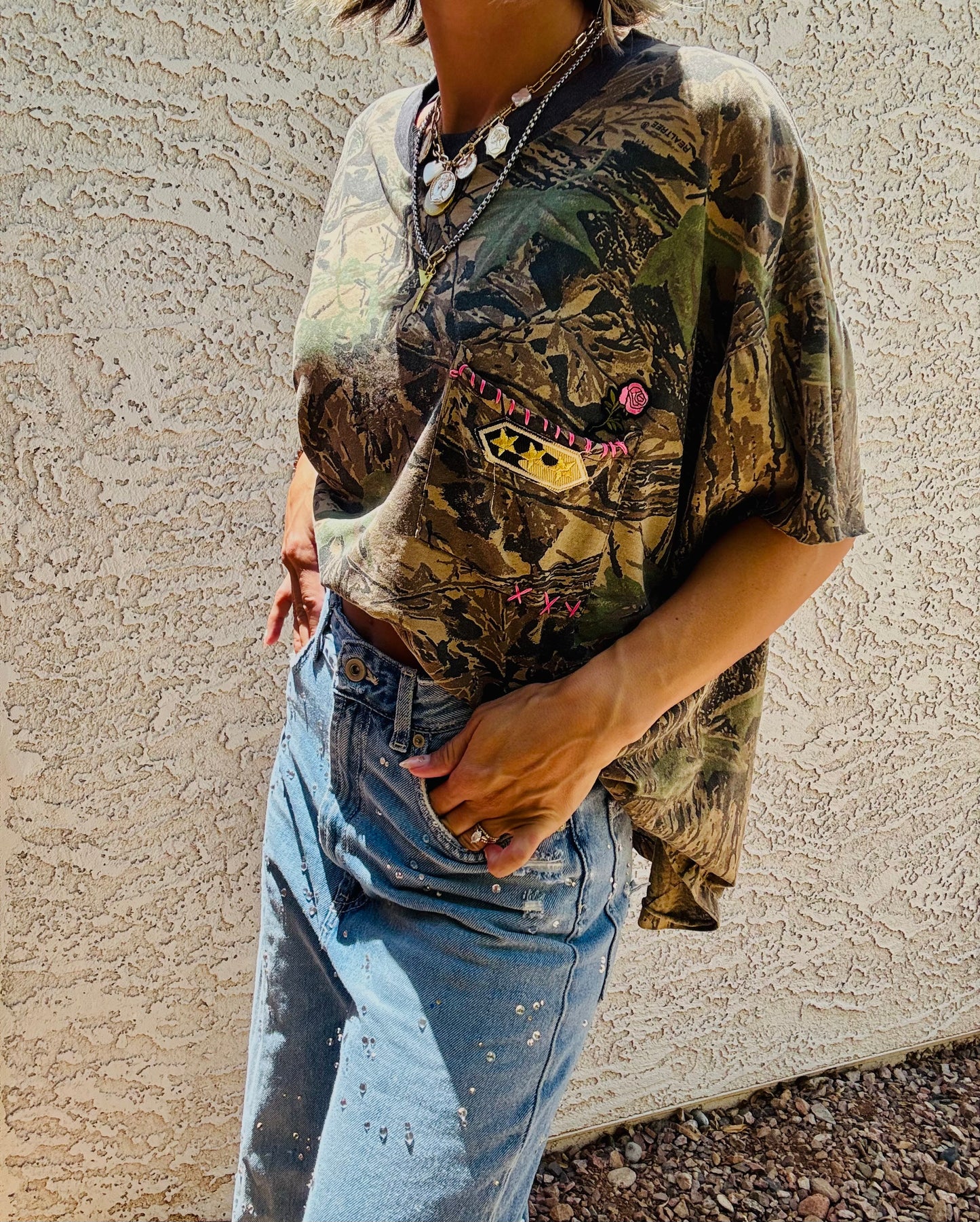 TEE- shake that bass pink camo real T POCKET SHIRT - MENS XL CUT