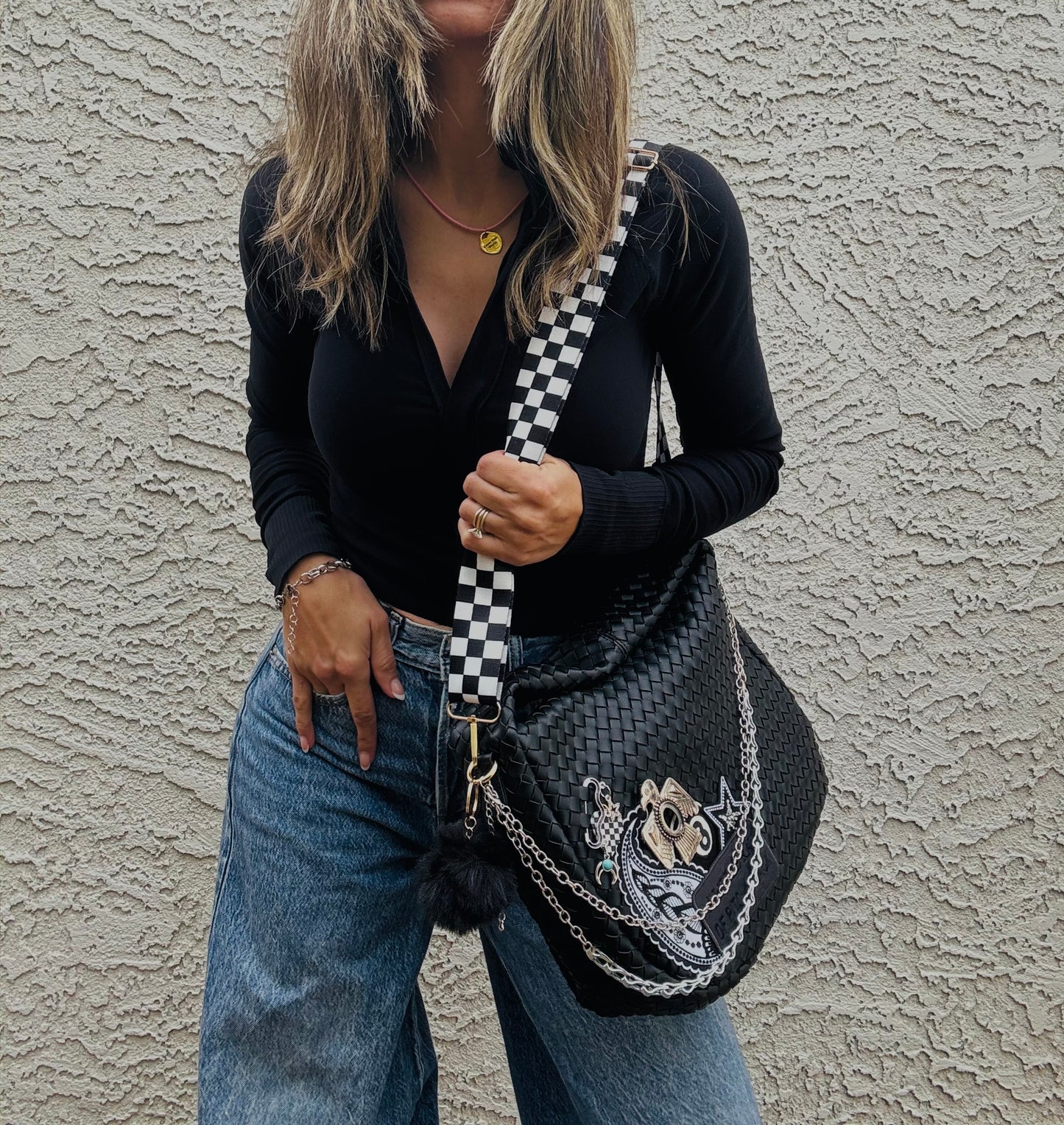 AM-little ray of pitch black brooch thunderbird  *CHANDLER BAG** black