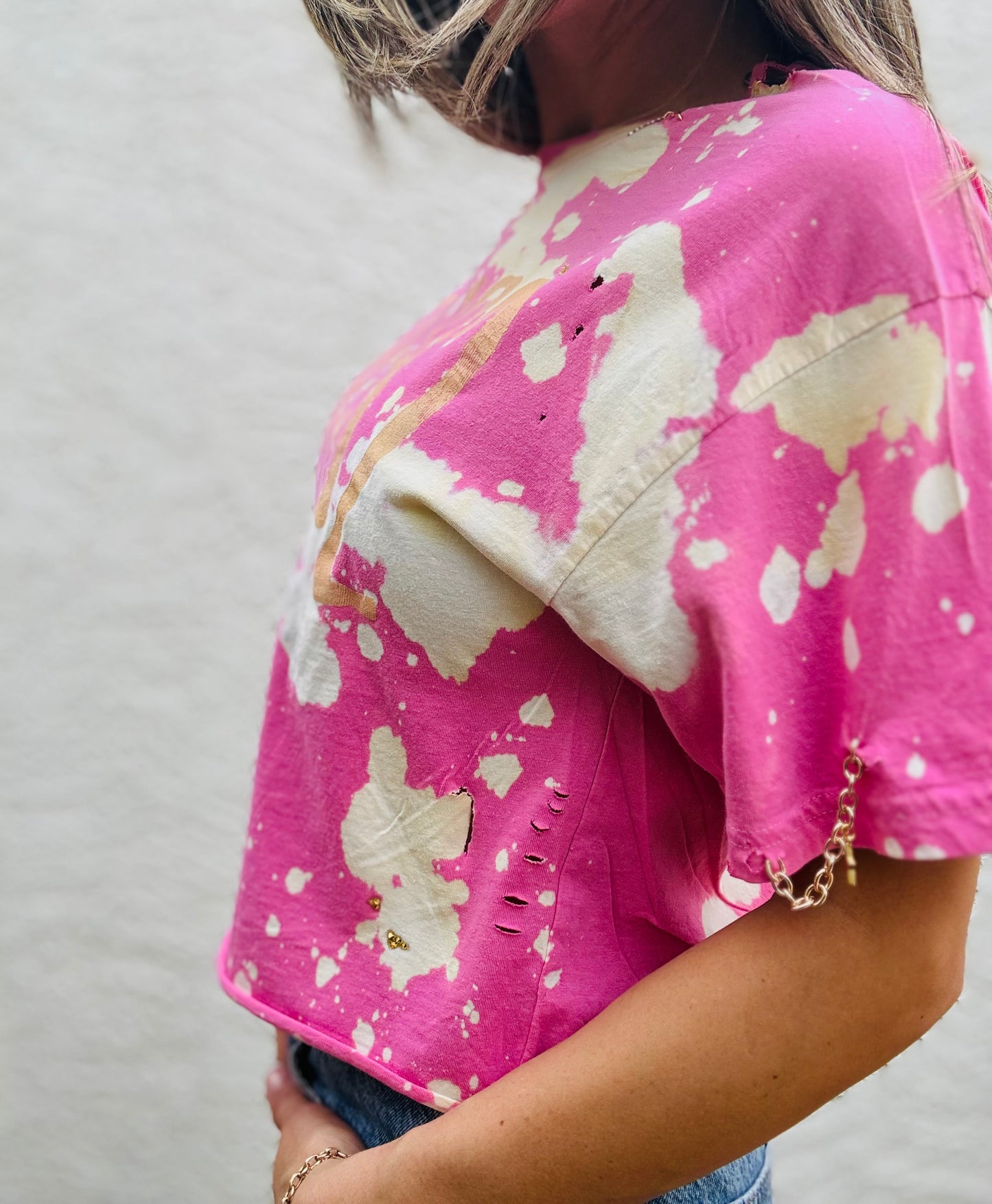 VTS-  pink bombshell band babe+ Vixen Tshirt