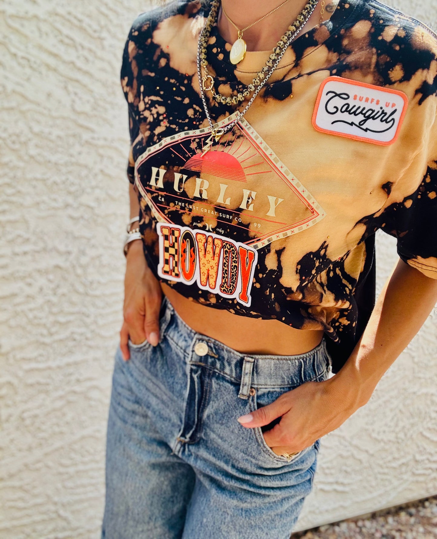 TEE-cowgirl surfer   - DAD TEE MEDIUM